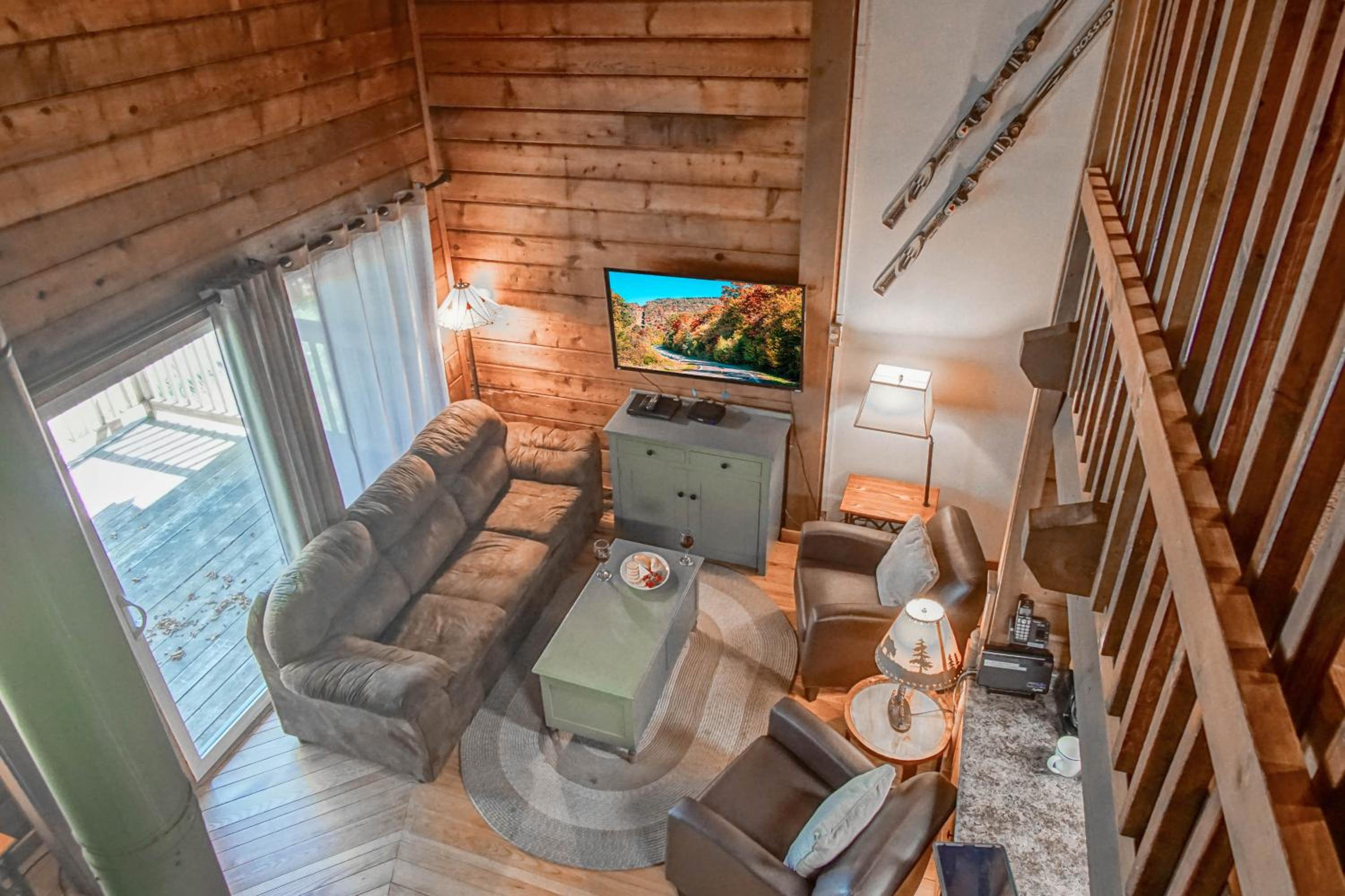 Stemwinder #3: 3 Bedrooms Plus Bonus Sleeping Loft 2 Full Baths