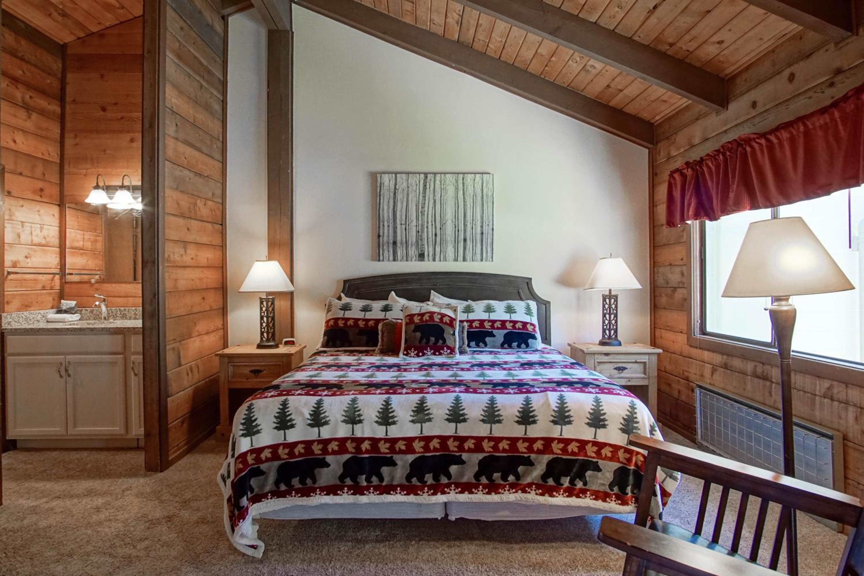 Stemwinder #3: 3 Bedrooms Plus Bonus Sleeping Loft 2 Full Baths