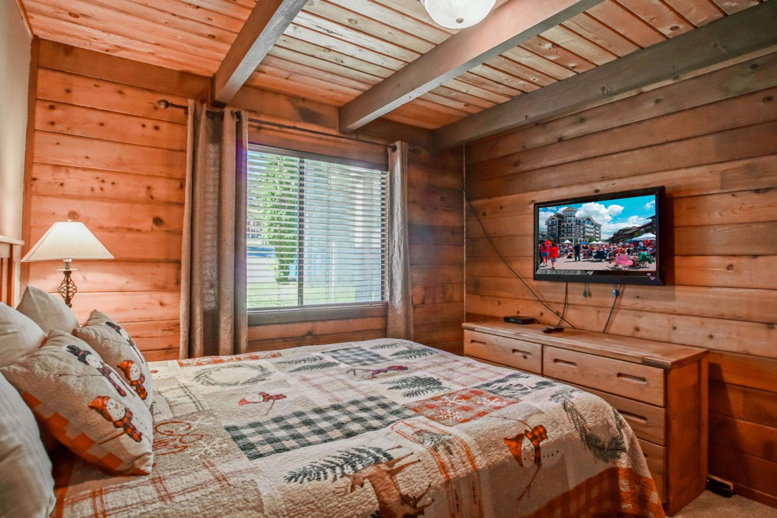 Stemwinder #3: 3 Bedrooms Plus Bonus Sleeping Loft 2 Full Baths