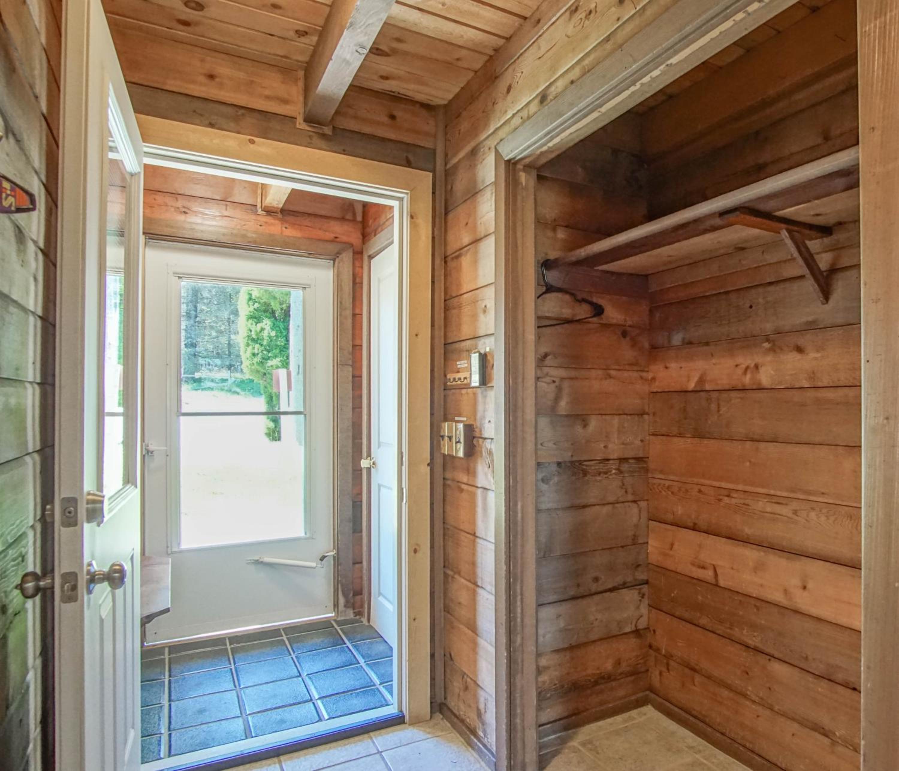 Stemwinder #3: 3 Bedrooms Plus Bonus Sleeping Loft 2 Full Baths