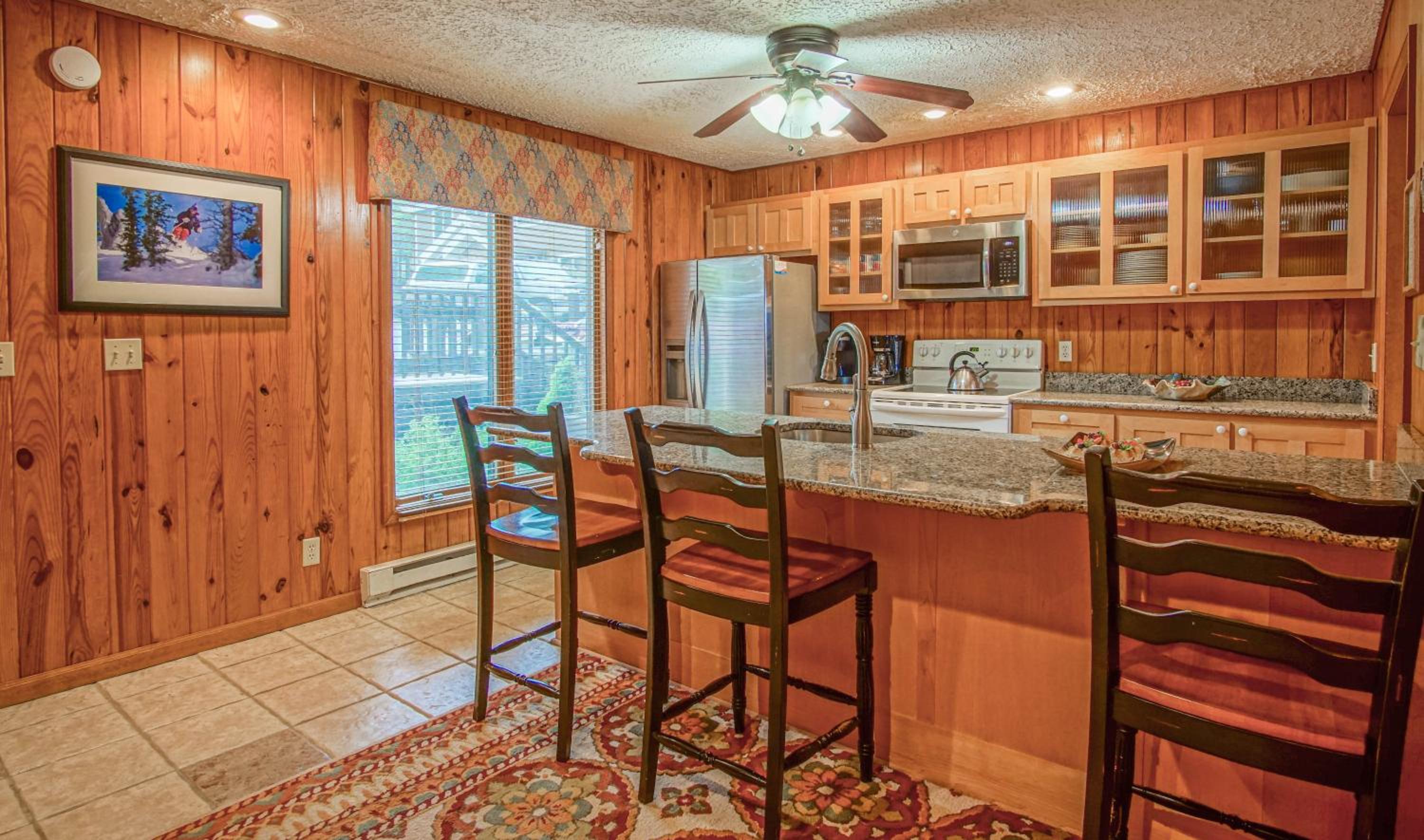 Stemwinder 6A, 3 Bedrooms Plus Bonus Sleeping Alcove, 2 1/2 Baths