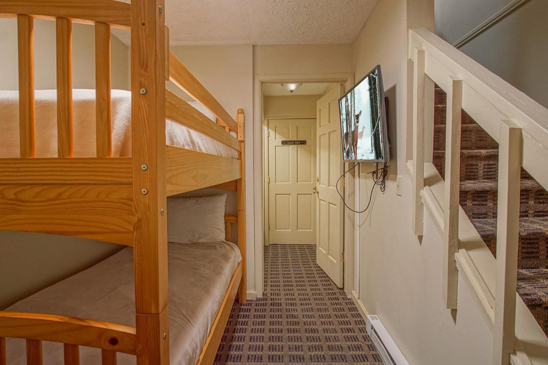 Stemwinder 6A, 3 Bedrooms Plus Bonus Sleeping Alcove, 2 1/2 Baths