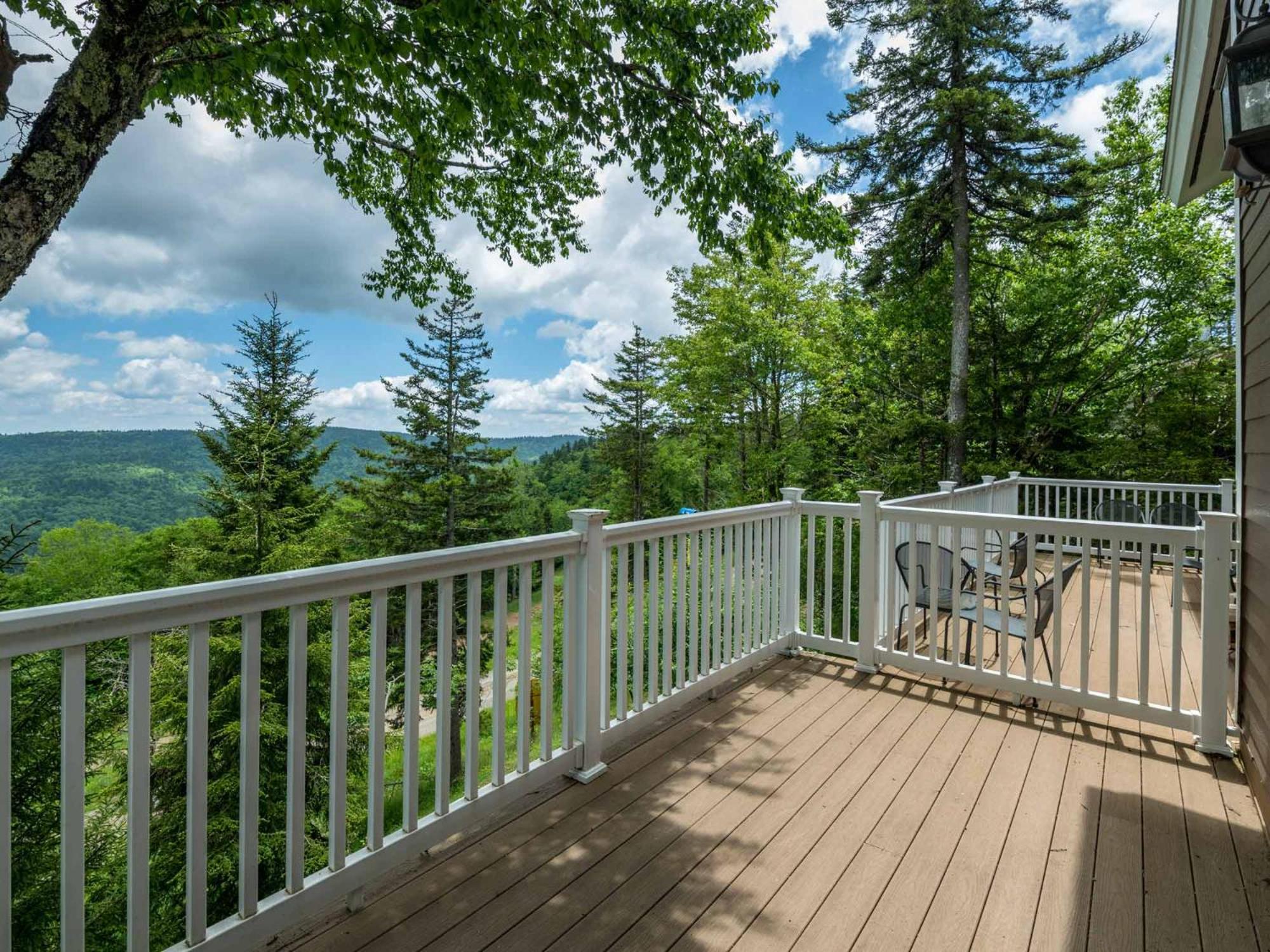 Stemwinder 6A, 3 Bedrooms Plus Bonus Sleeping Alcove, 2 1/2 Baths