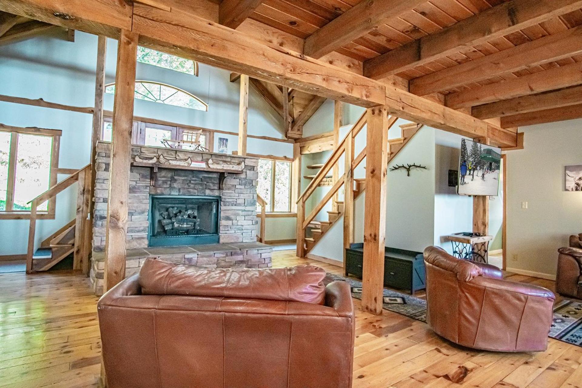 Autumn Escape | Indoor Plunge Pool + 22 Guests