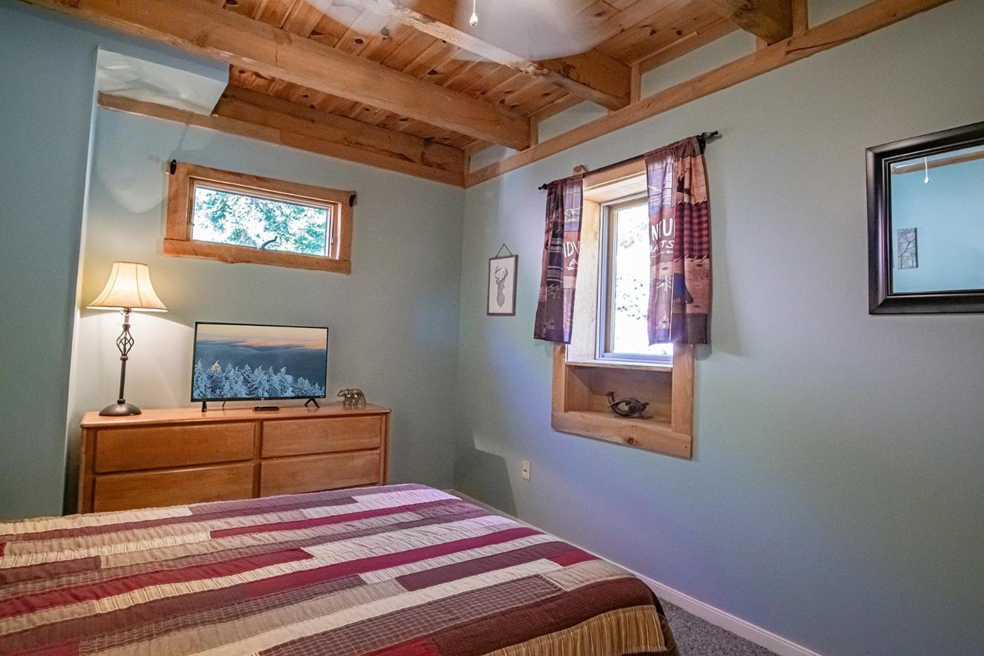 Autumn Escape | Indoor Plunge Pool + 22 Guests