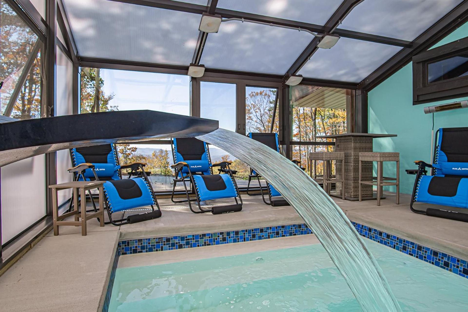 Autumn Escape | Indoor Plunge Pool + 22 Guests