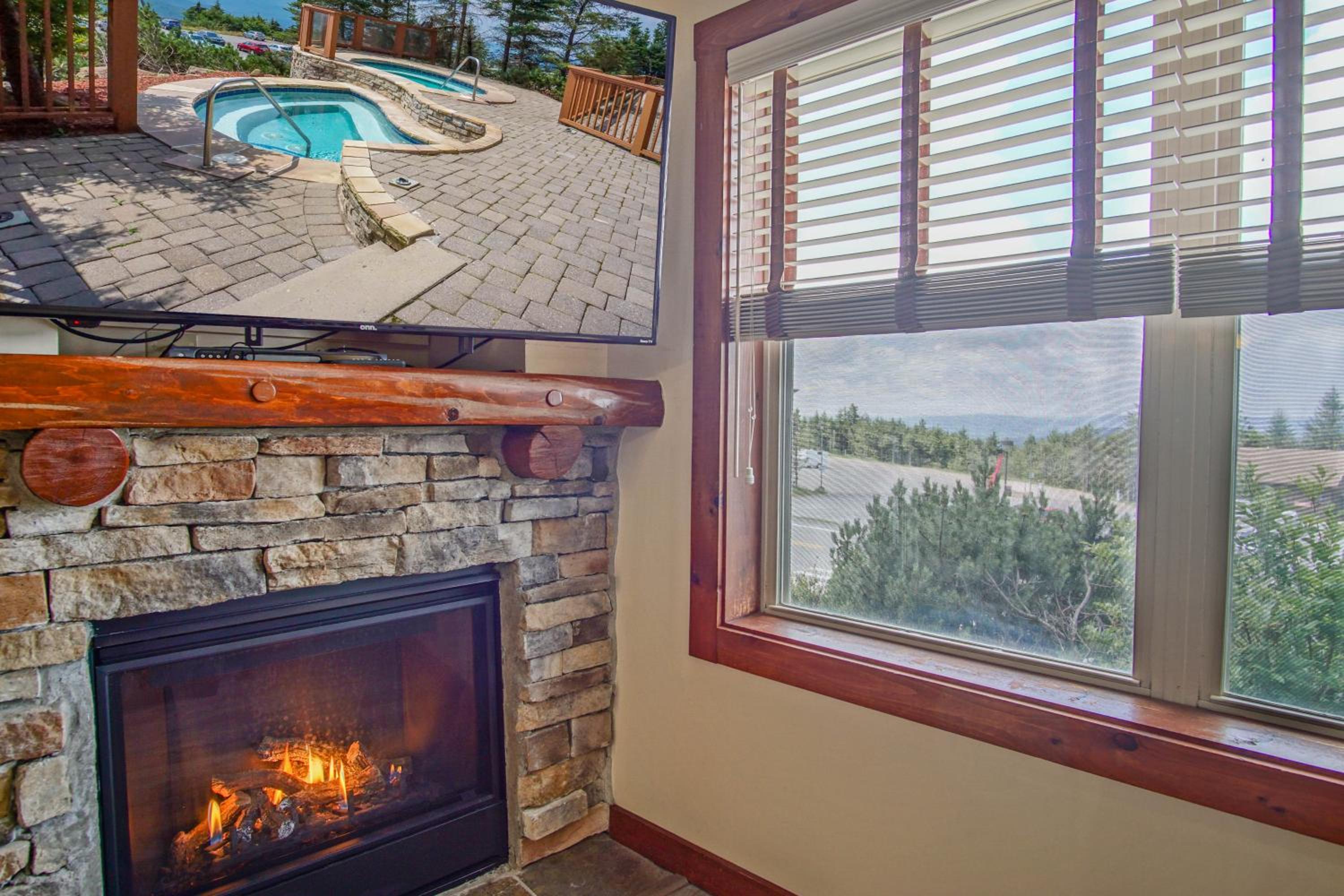 Rimfire 151- 152 Unique 2 Br Condo