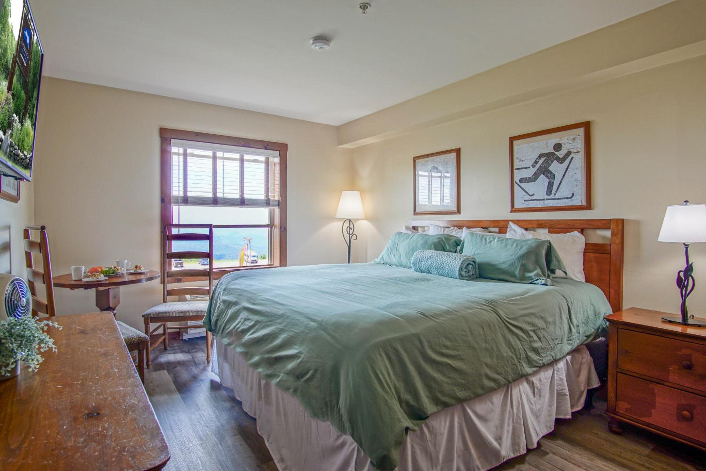 Rimfire 151- 152 Unique 2 Br Condo