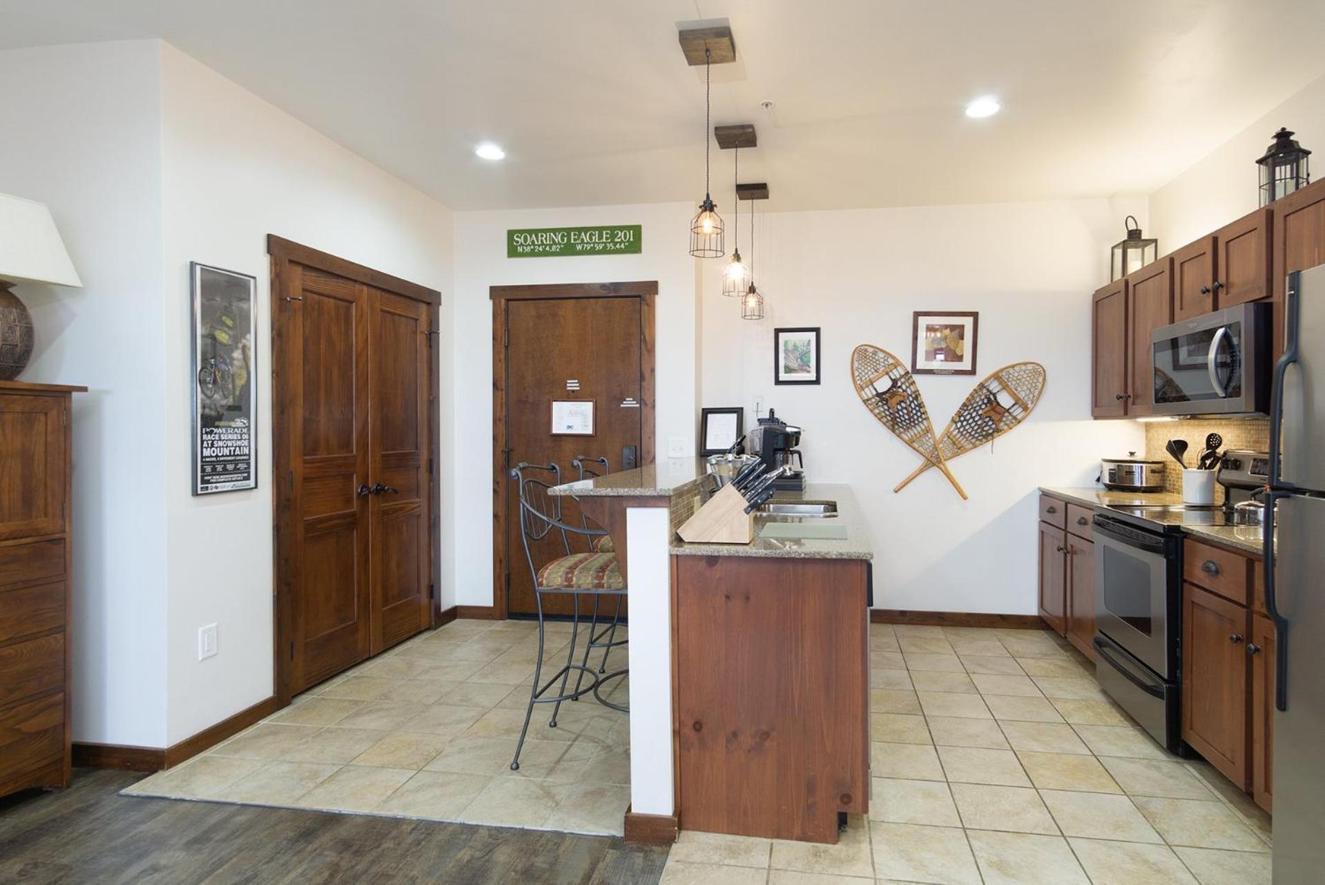 Soaring Eagle #201: 3 Bedrooms, 2 Full Baths: Slope Side