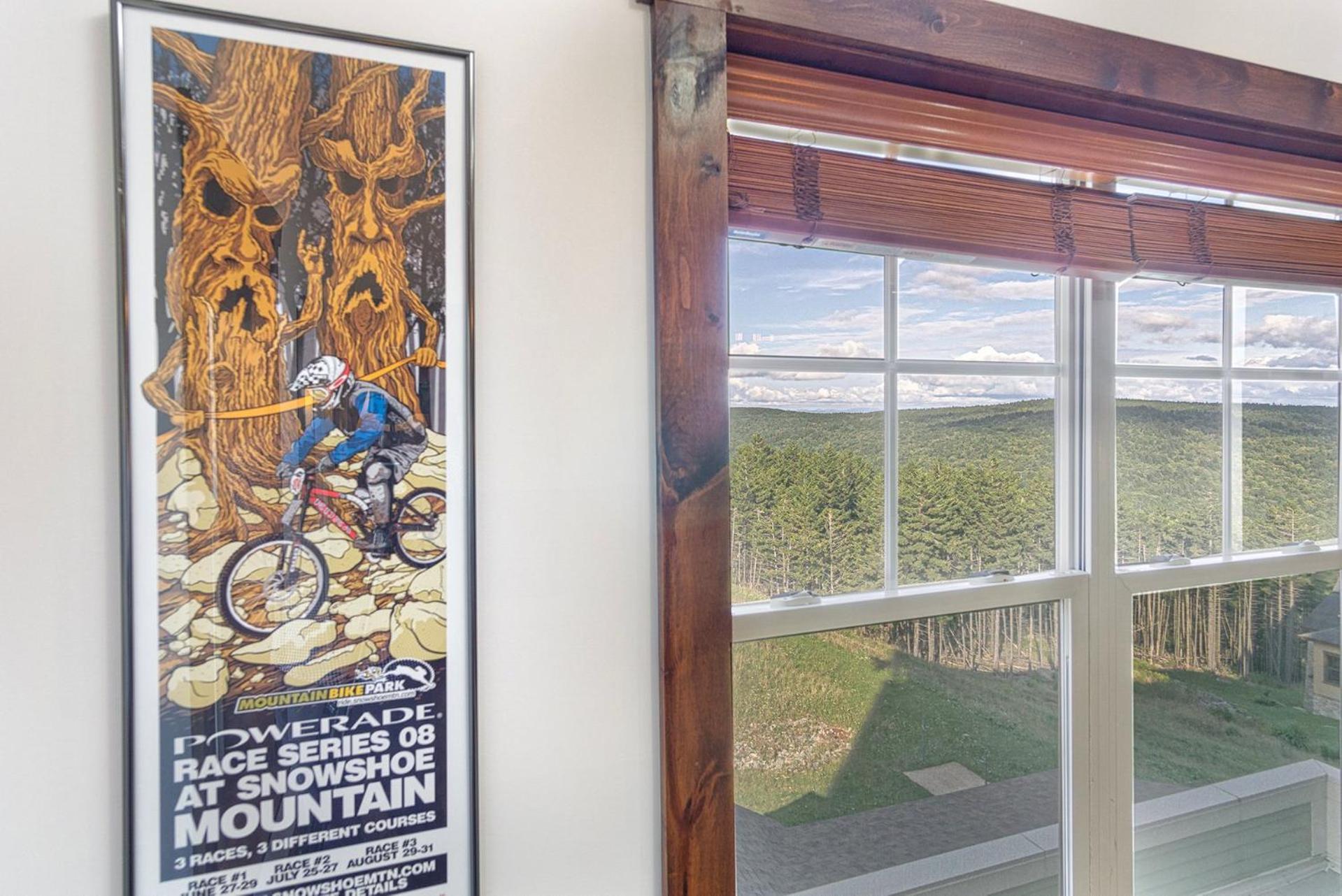 Soaring Eagle #201: 3 Bedrooms, 2 Full Baths: Slope Side