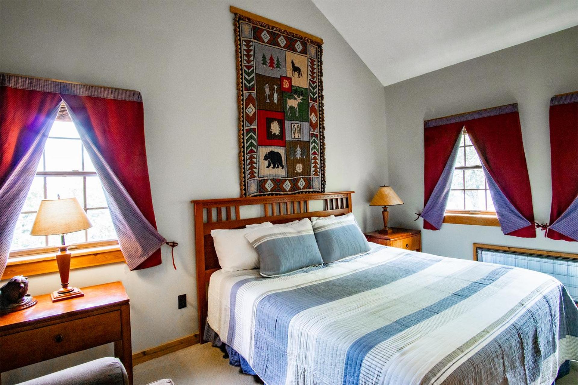 Autumn Mountain Stay | Whistlepunk 32, 4BR + Loft
