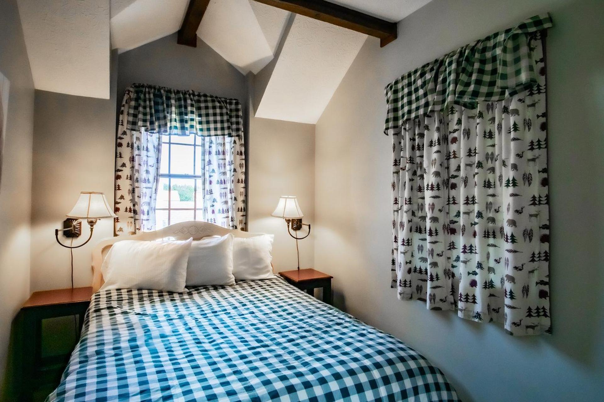 Autumn Mountain Stay | Whistlepunk 32, 4BR + Loft