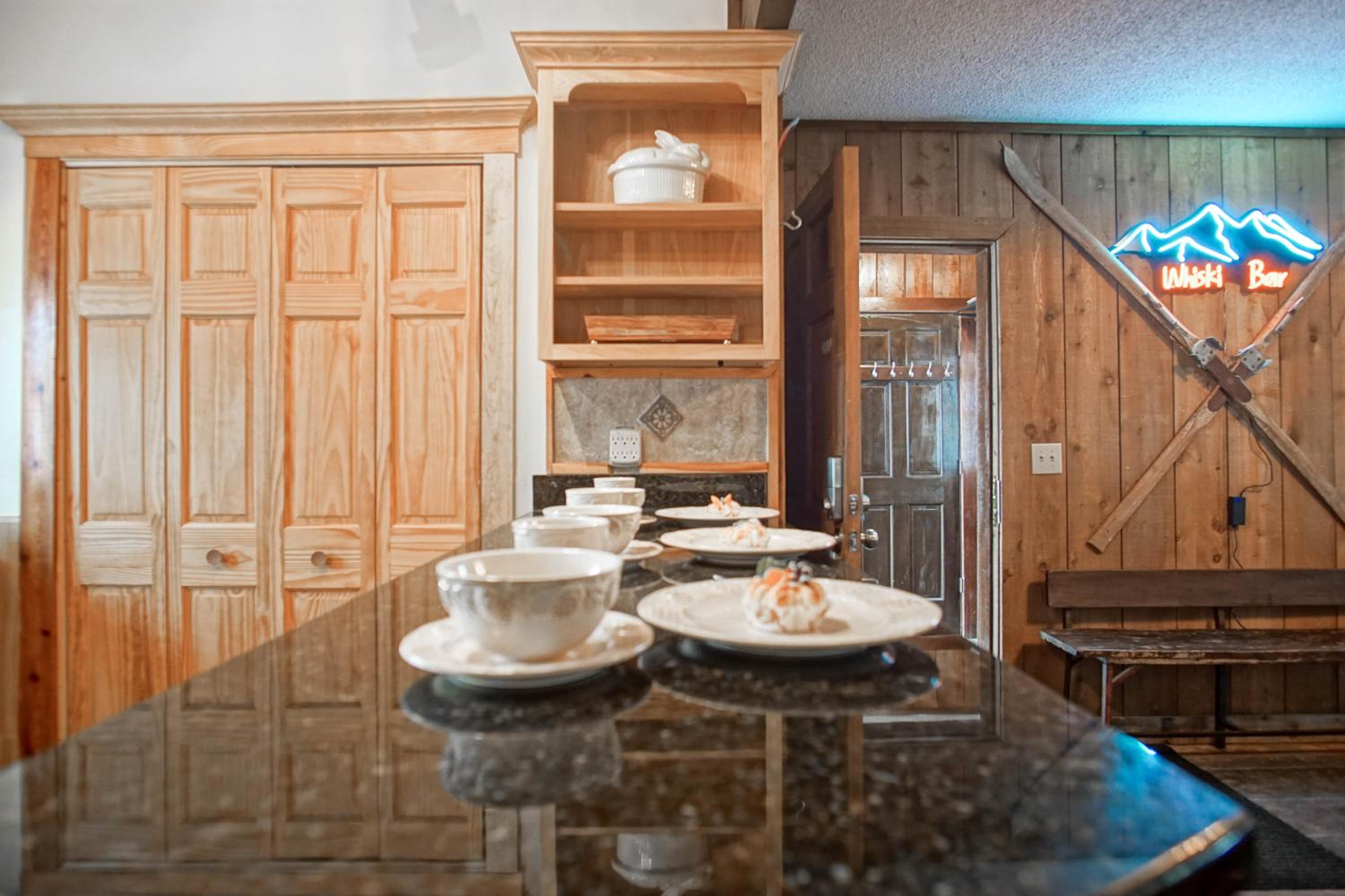 Whistlepunk #11: 2 Bedroom, 2 Bath: Wood fireplaceCentral Location