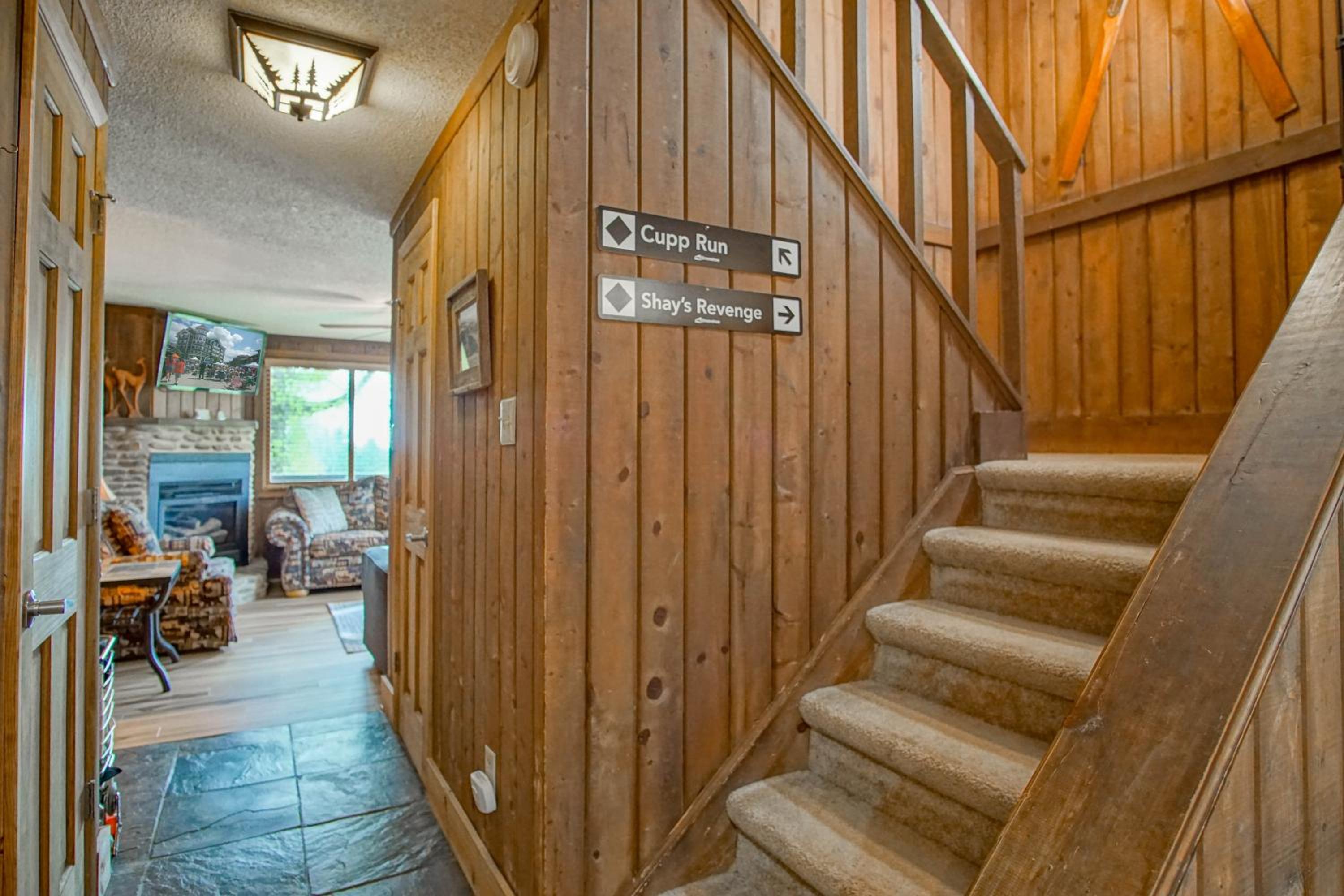 Tree Top 19, Snowpeak 2 Bedroom Spectacular Townhome Slope Side
