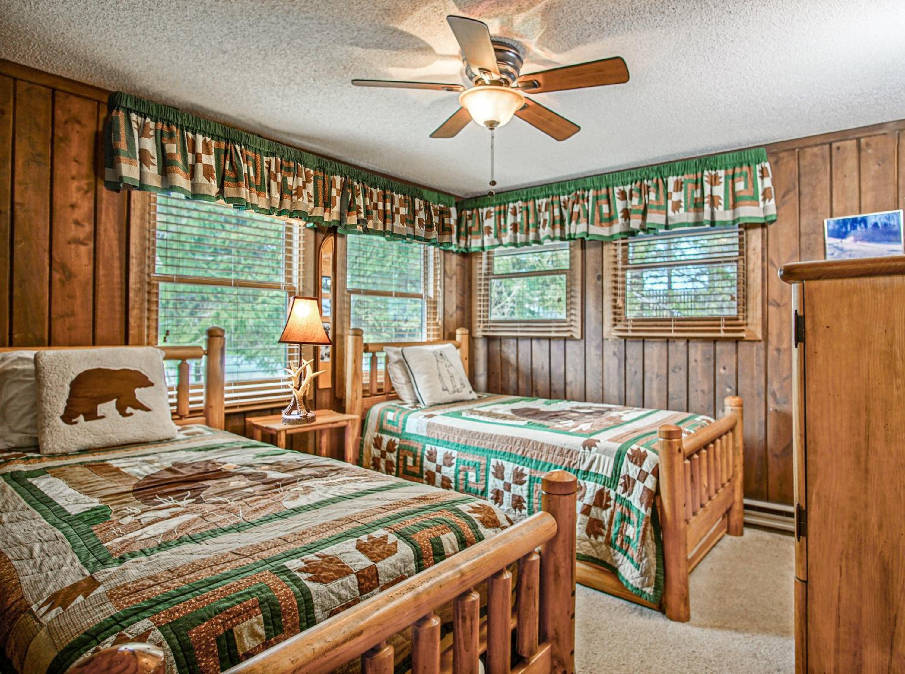 Tree Top 19, Snowpeak 2 Bedroom Spectacular Townhome Slope Side