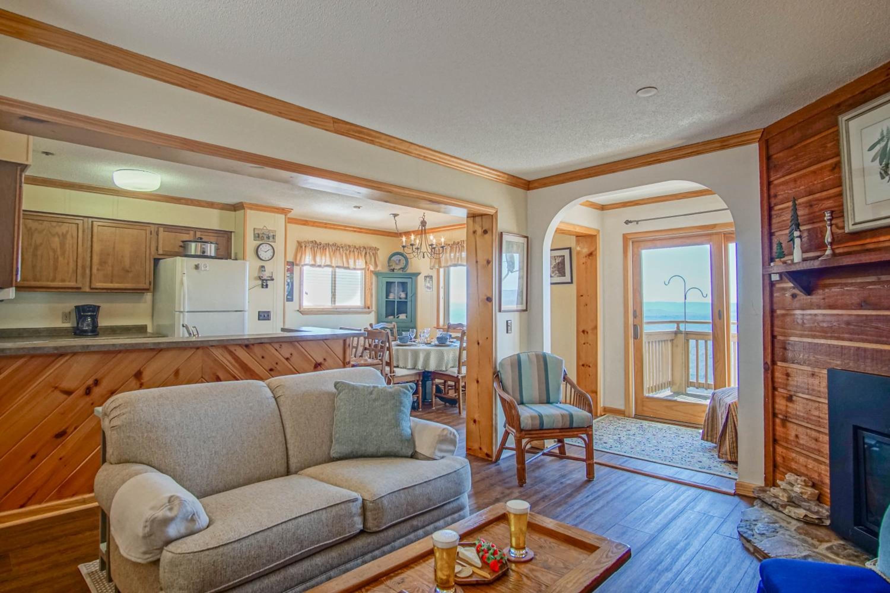 Summit 301A Three Bedroom, 2 Bath, Western Views, Large Deck