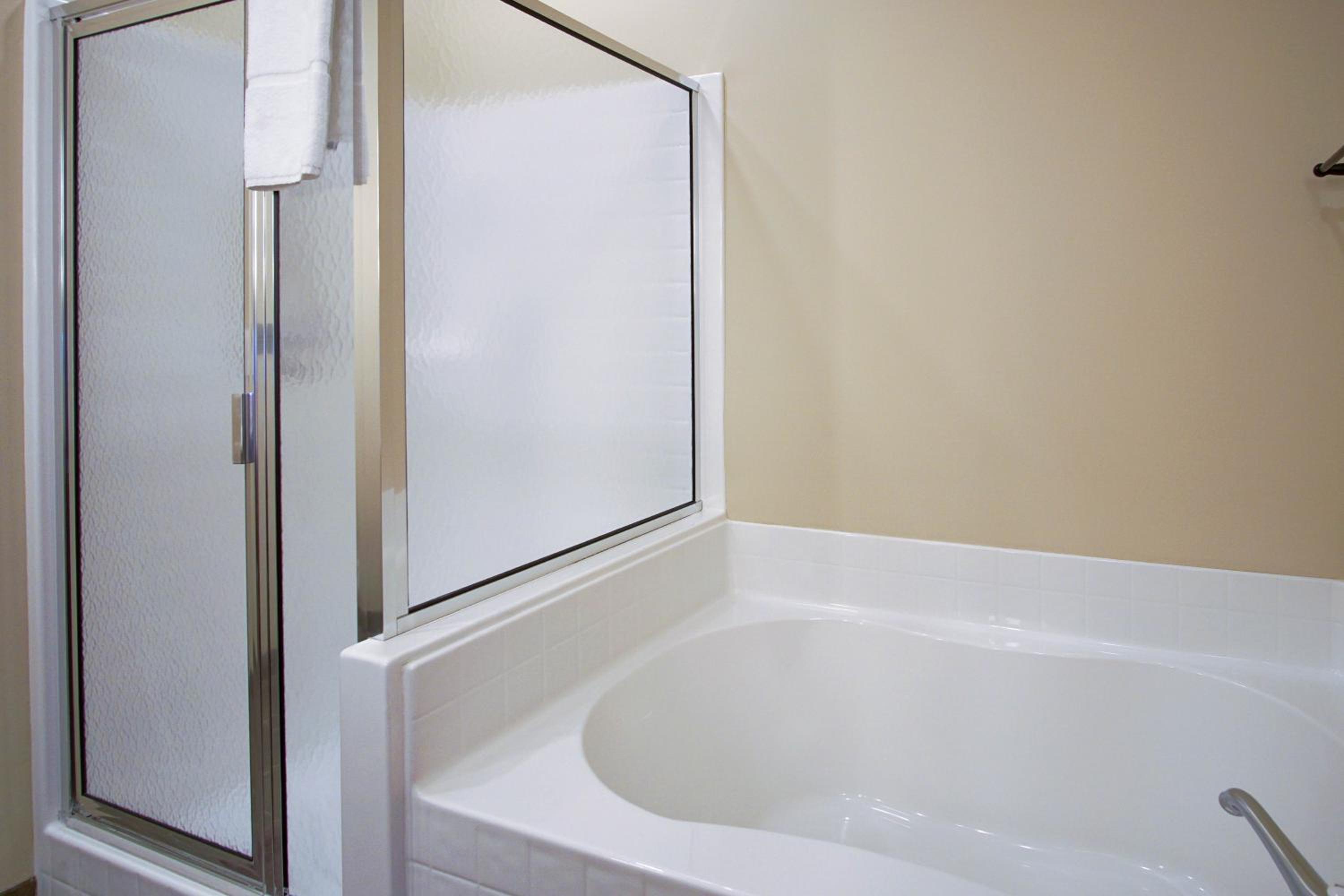 Soaring Eagle #404: 3 bedroom 2 bath Corner Penthouse