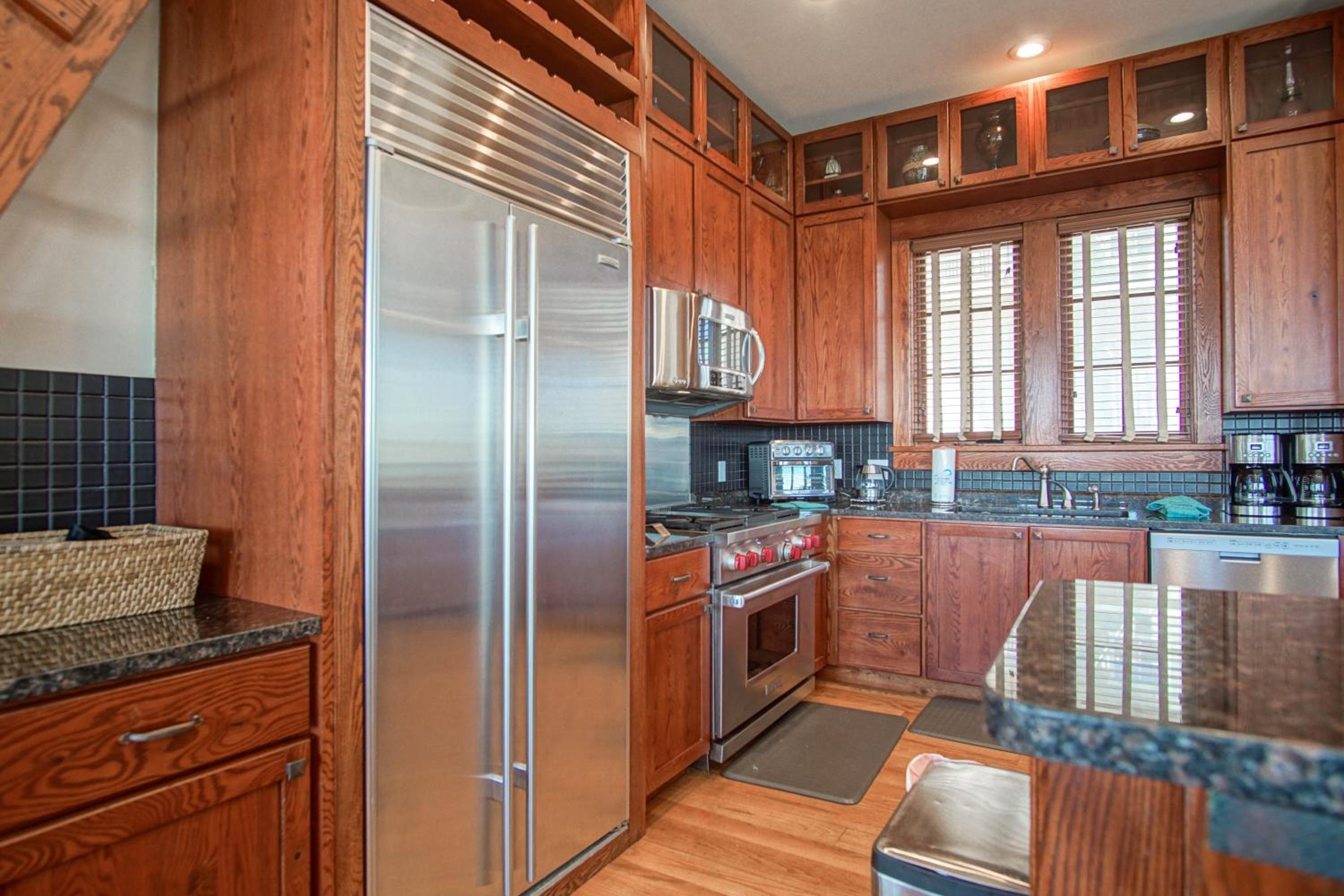 Slope side 8 BR at Sanctuary Majestic Mountain Top Estate 4800 square feet of quality sleeps 16