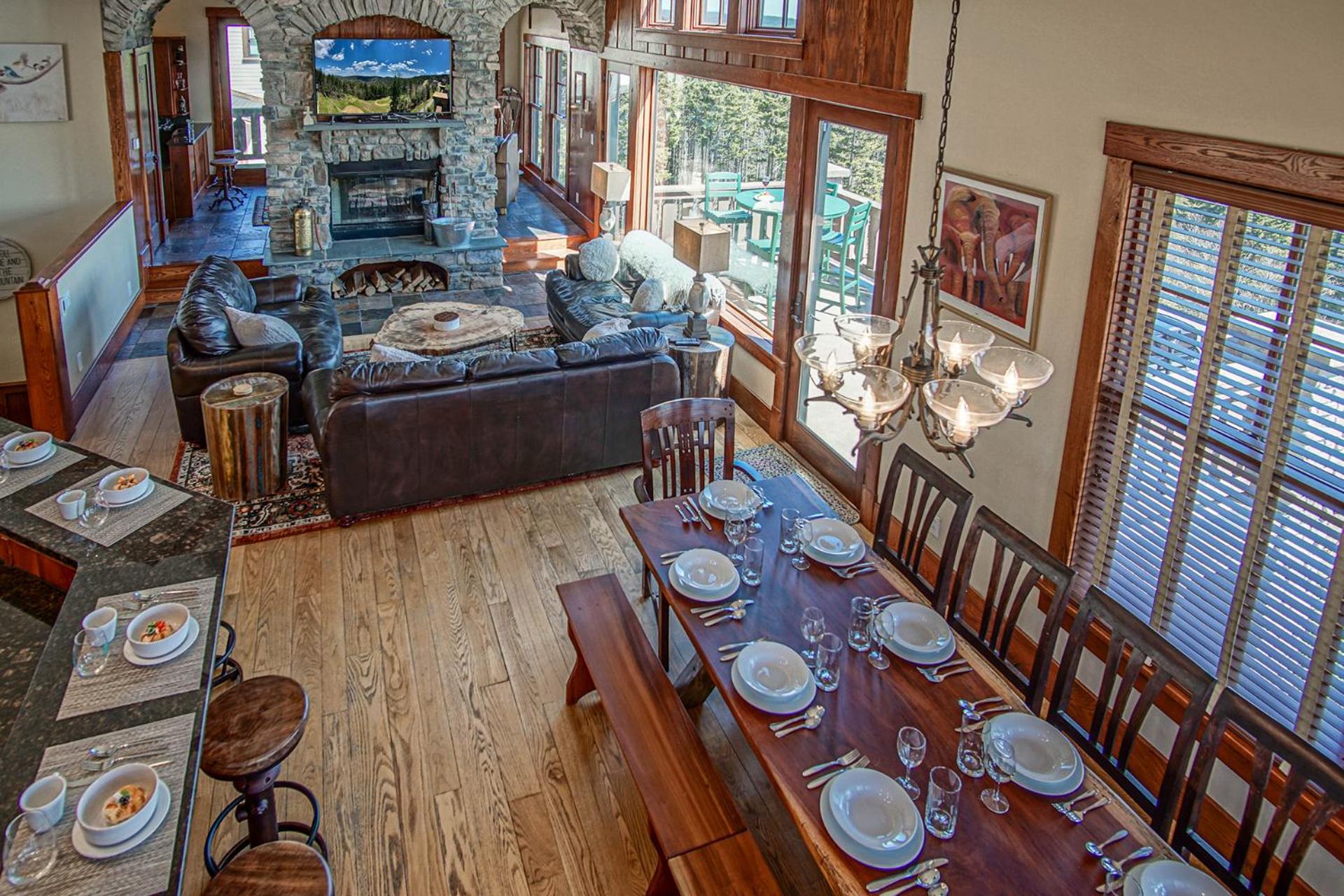 Slope side 8 BR at Sanctuary Majestic Mountain Top Estate 4800 square feet of quality sleeps 16
