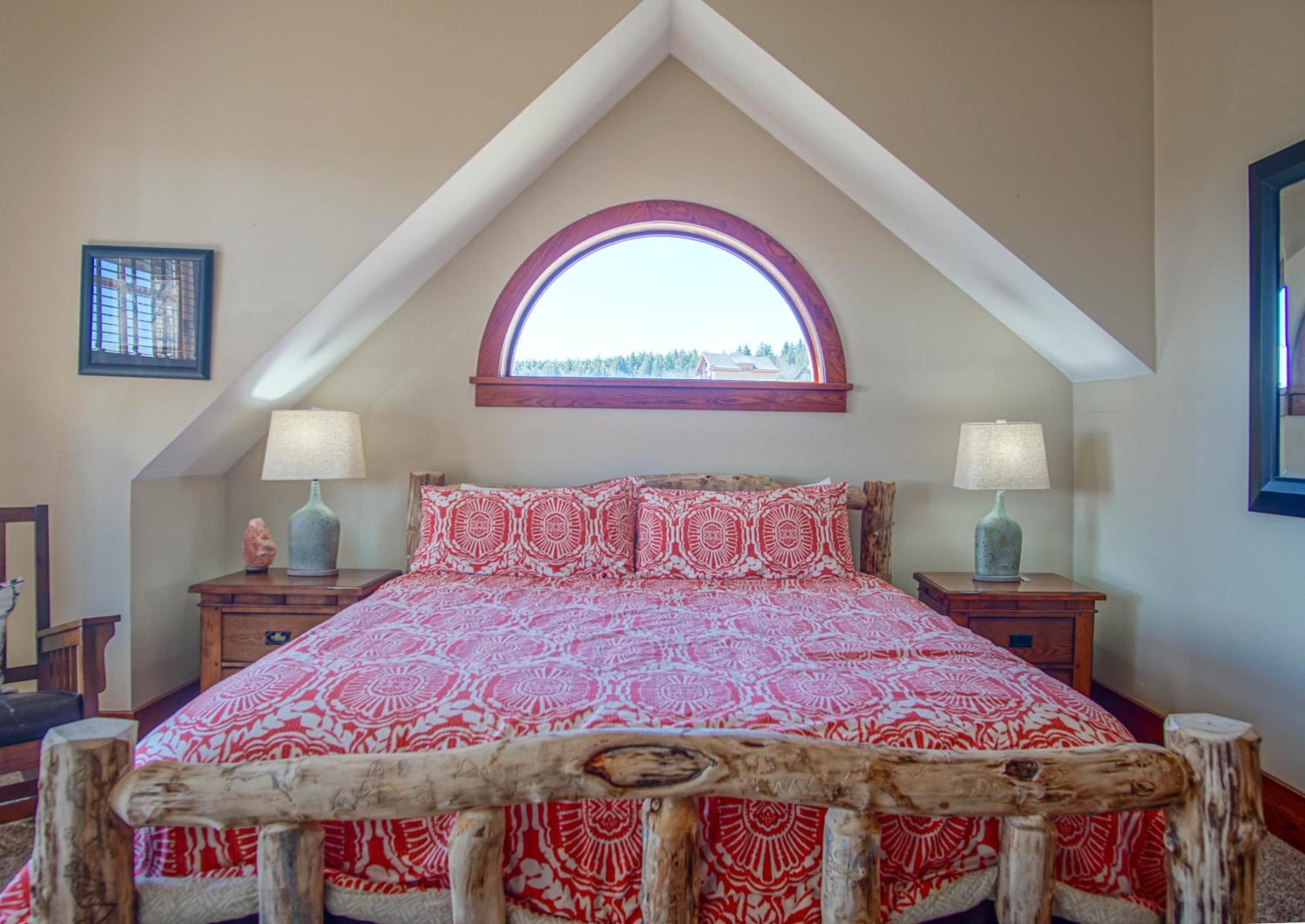 Slope side 8 BR at Sanctuary Majestic Mountain Top Estate 4800 square feet of quality sleeps 16