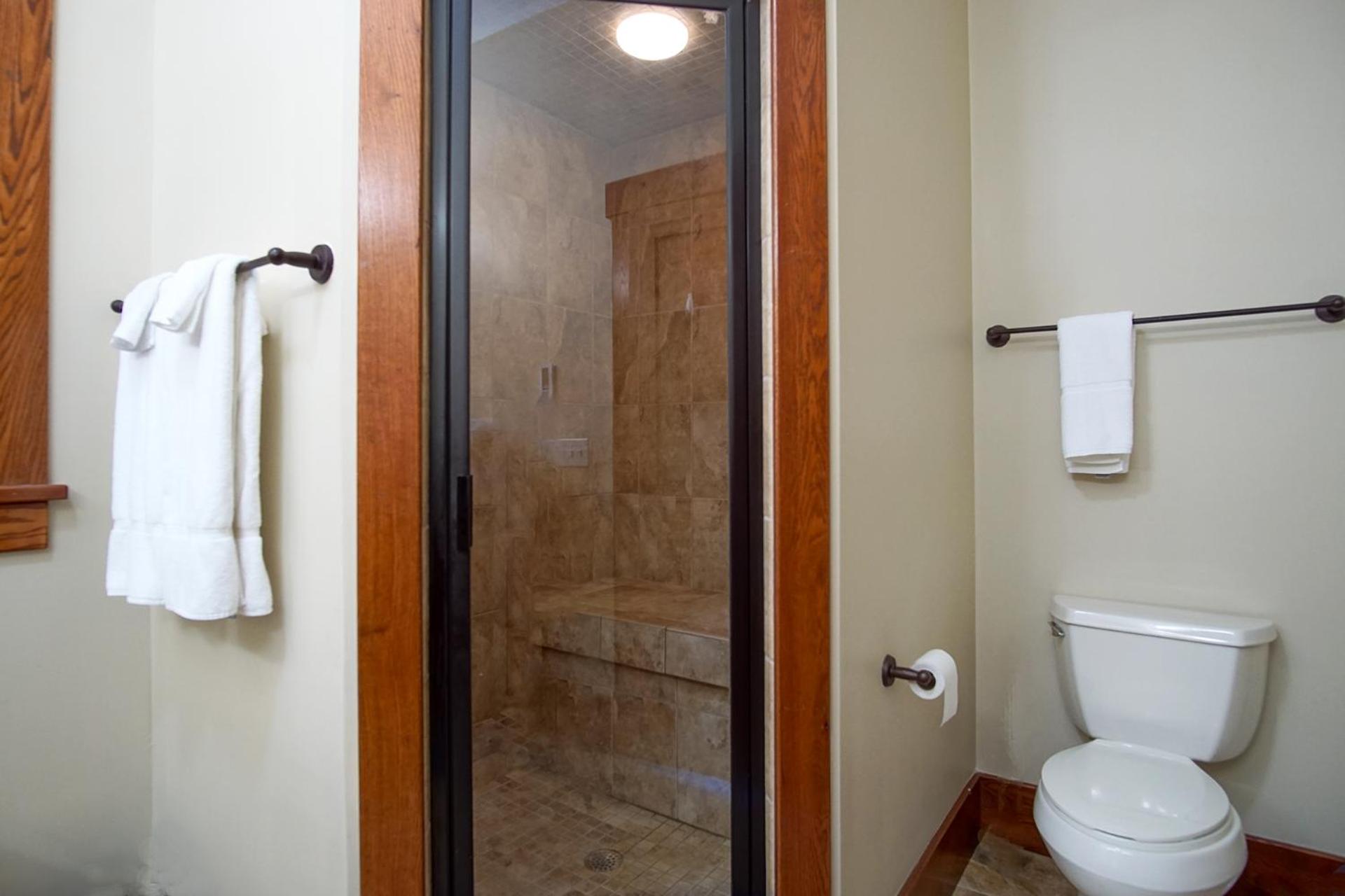 Slope side 8 BR at Sanctuary Majestic Mountain Top Estate 4800 square feet of quality sleeps 16