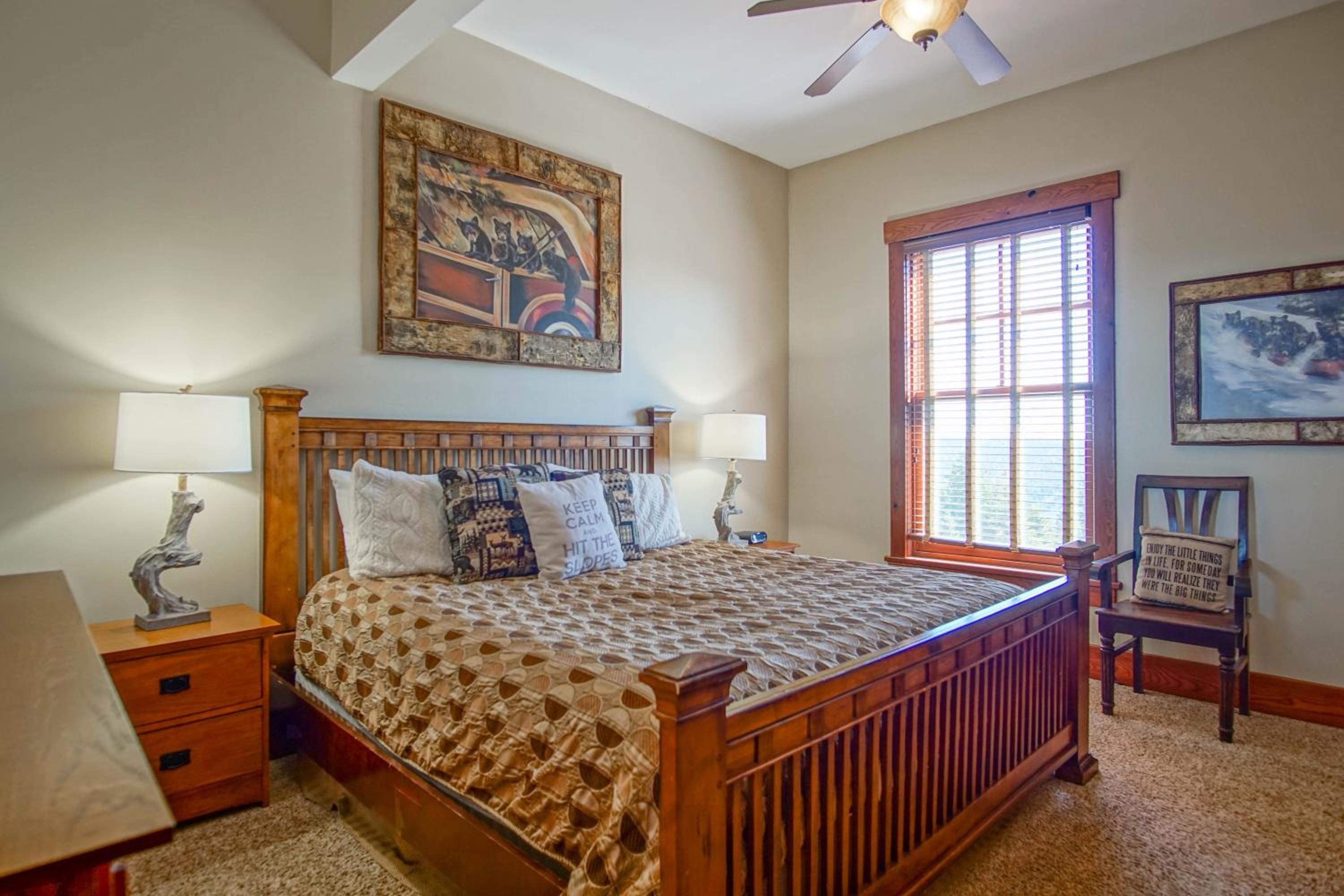 Slope side 8 BR at Sanctuary Majestic Mountain Top Estate 4800 square feet of quality sleeps 16