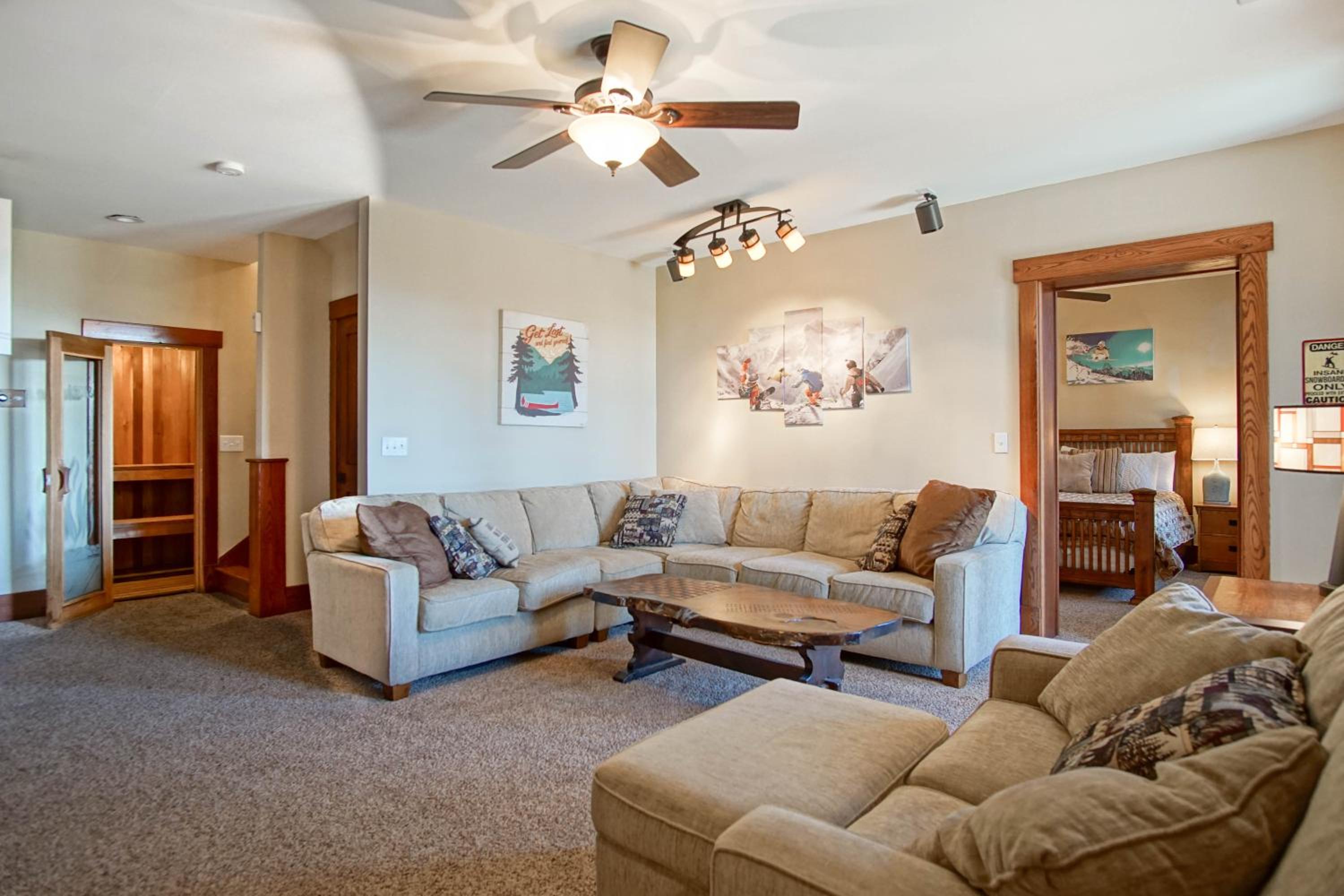 Slope side 8 BR at Sanctuary Majestic Mountain Top Estate 4800 square feet of quality sleeps 16