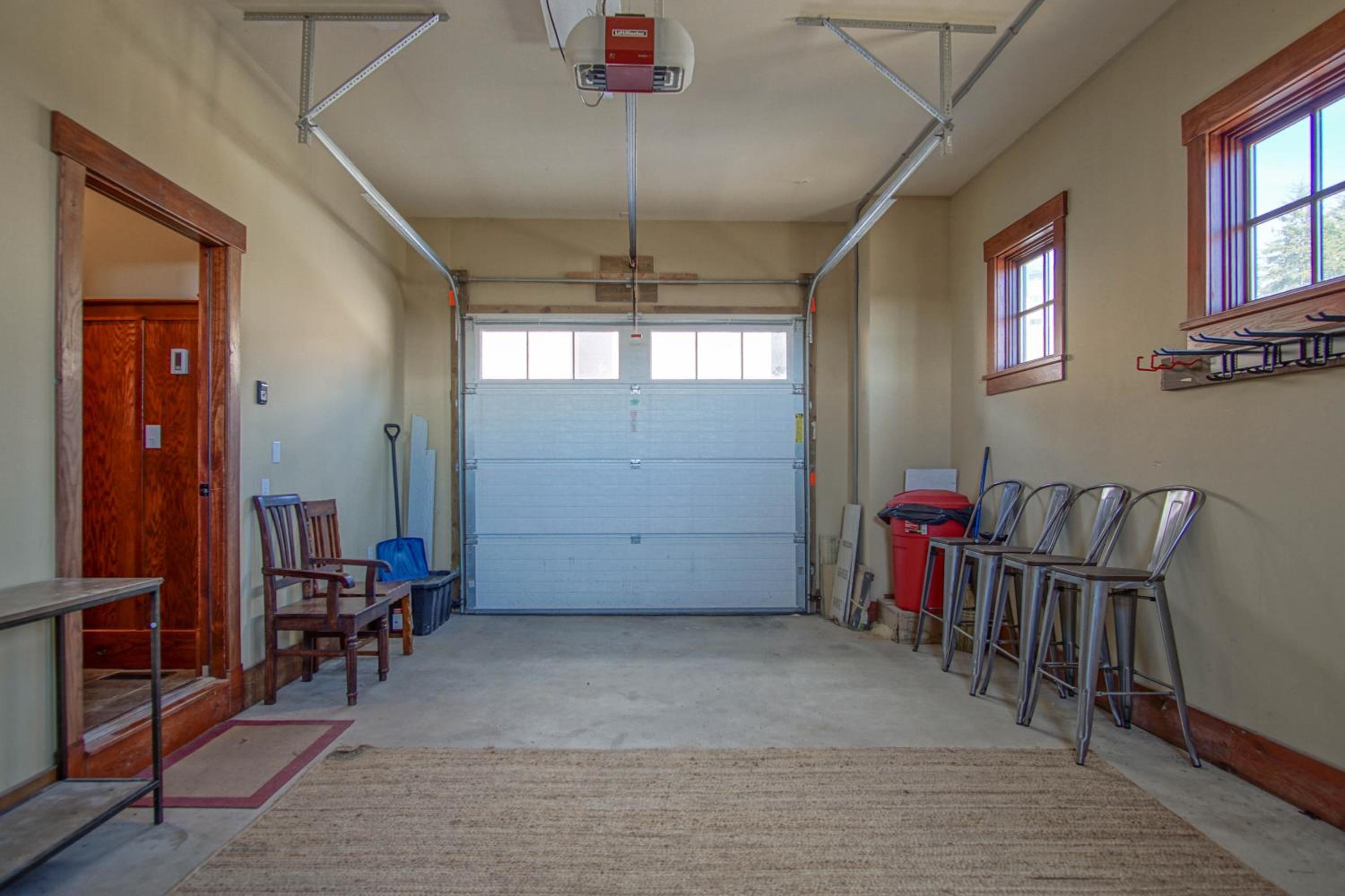 Slope side 8 BR at Sanctuary Majestic Mountain Top Estate 4800 square feet of quality sleeps 16