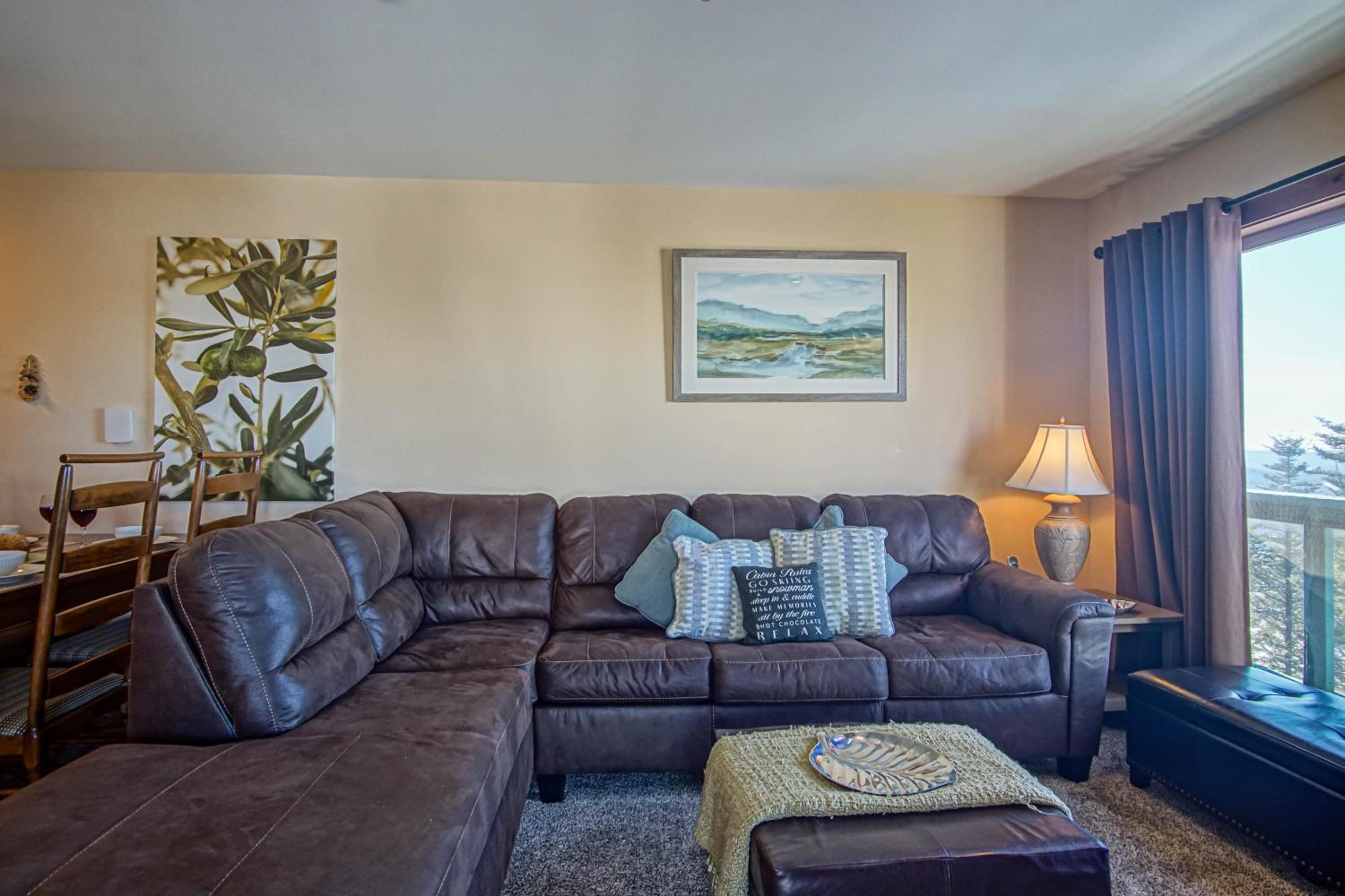 2 Br: Rimfire 214 - Great Western Views on large deck corner unit