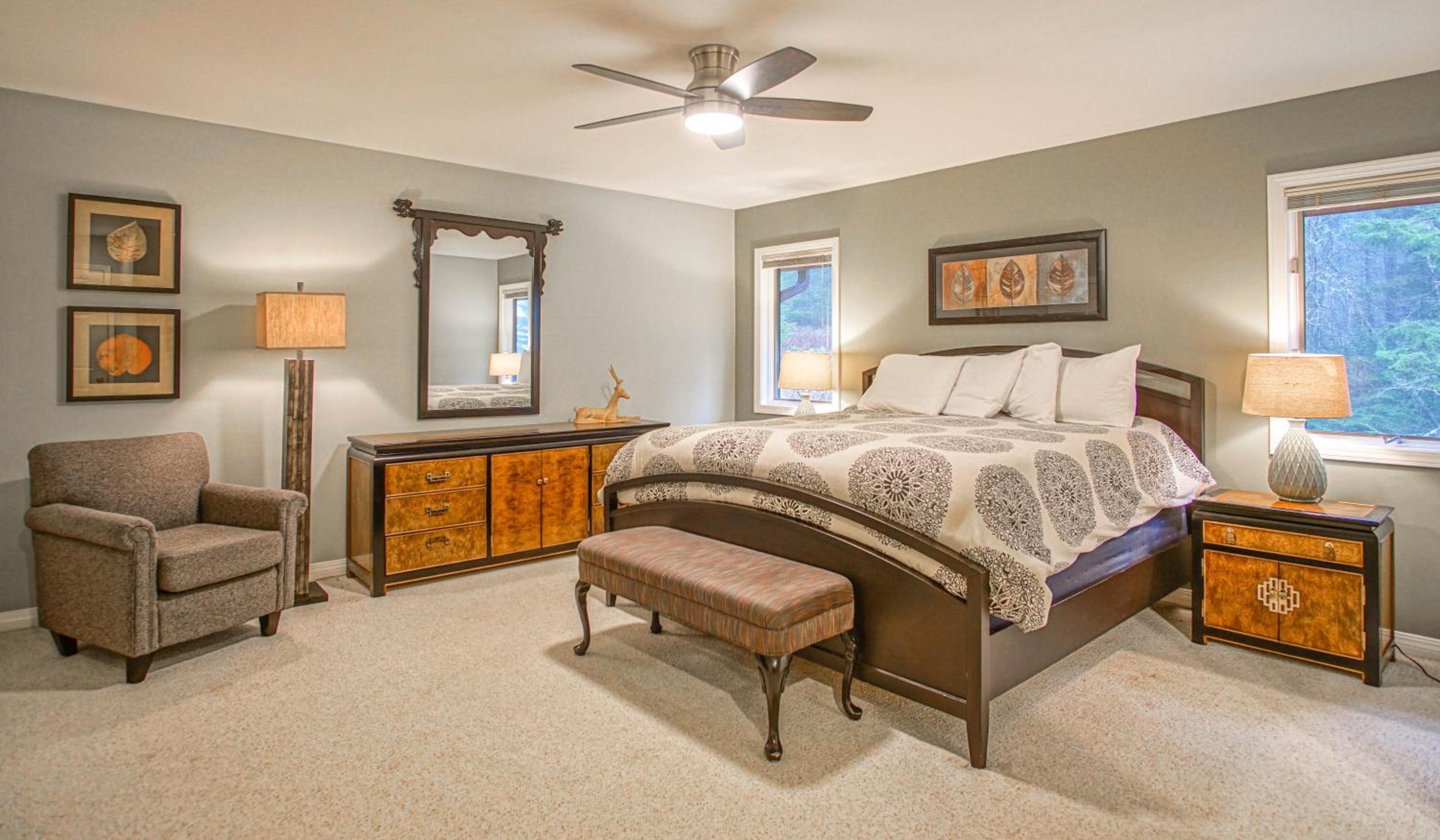 4 Br: North Westridge 112-1091