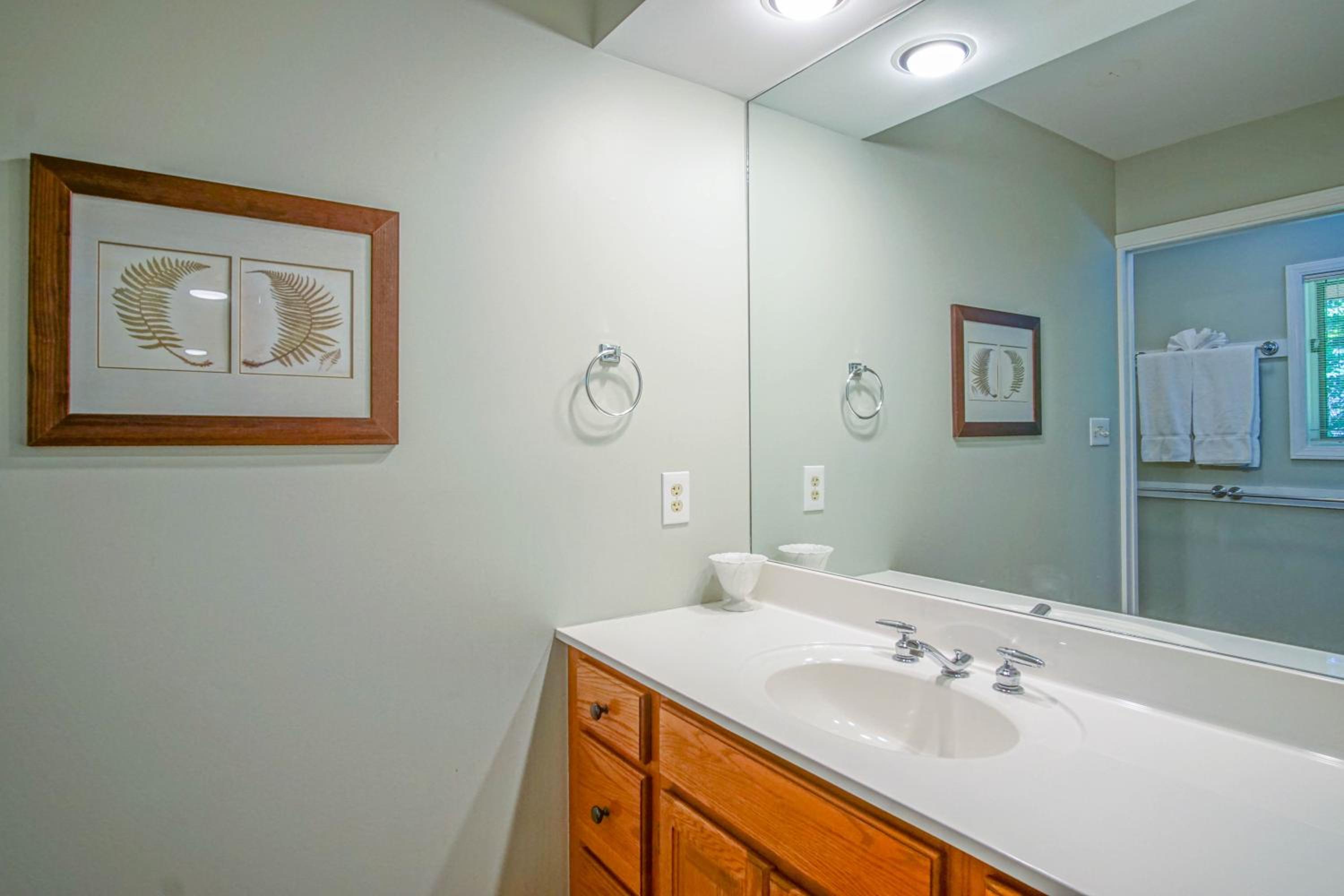4 Br: North Westridge 112-1091