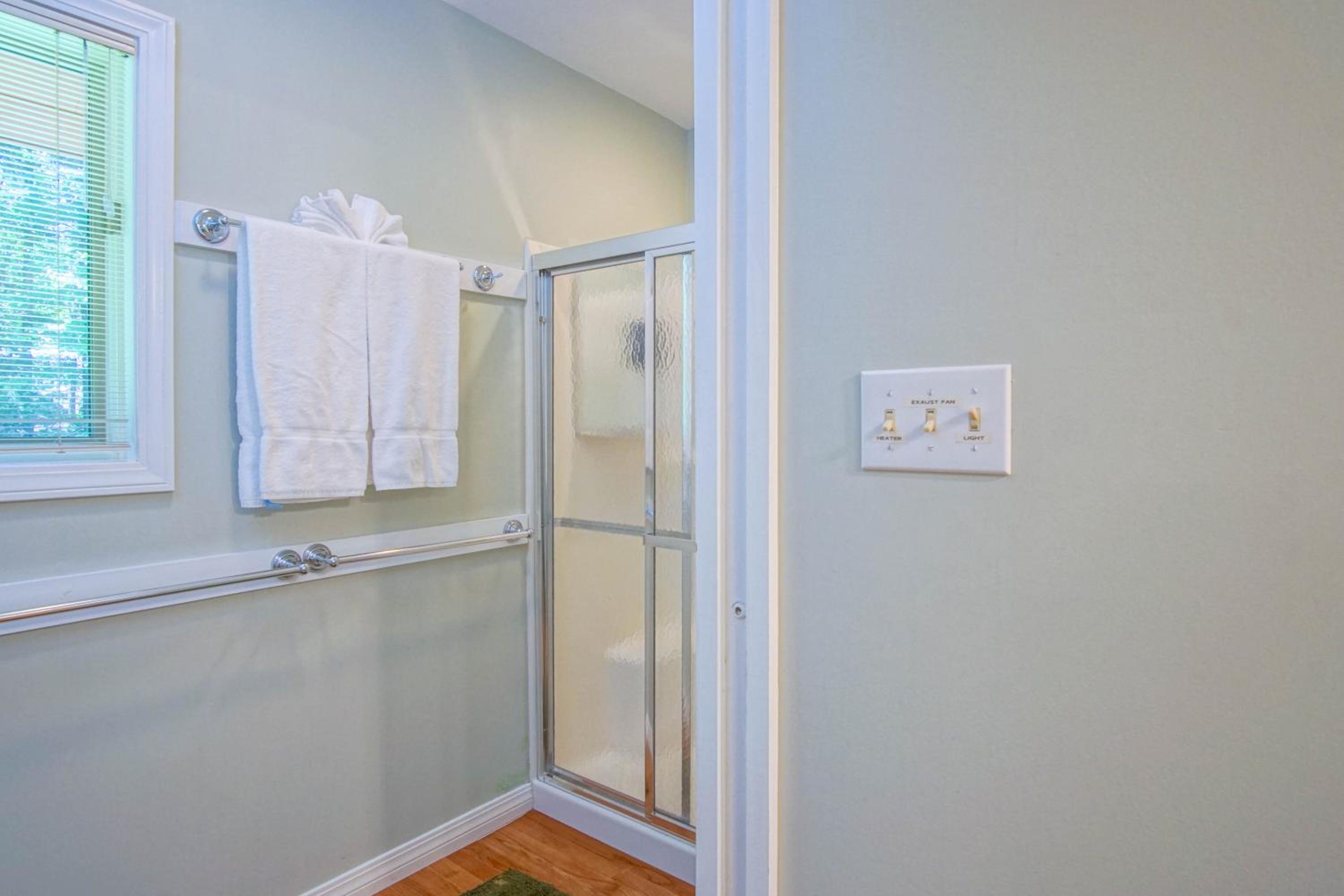 4 Br: North Westridge 112-1091