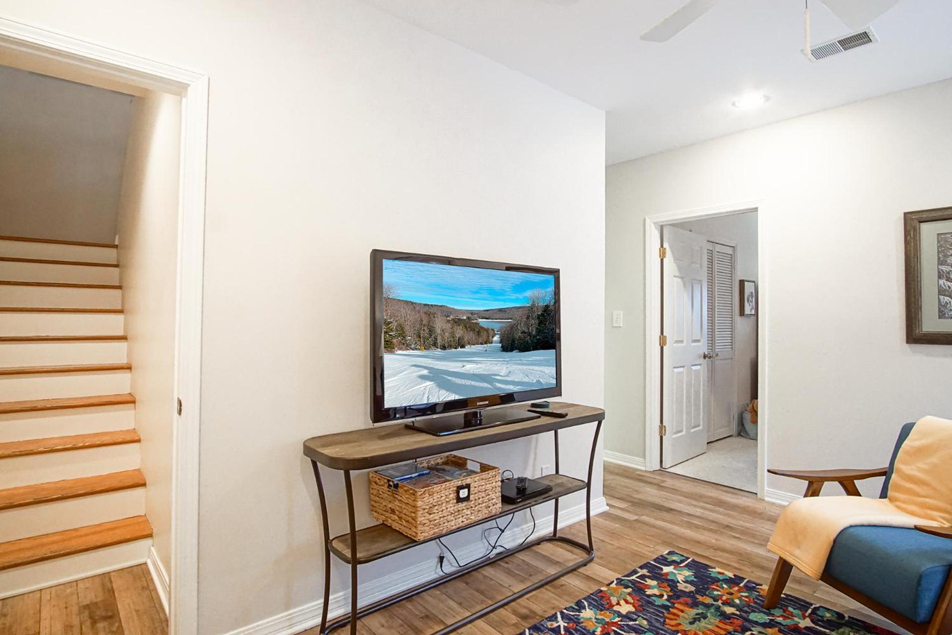 4 Br: North Westridge 112-1091