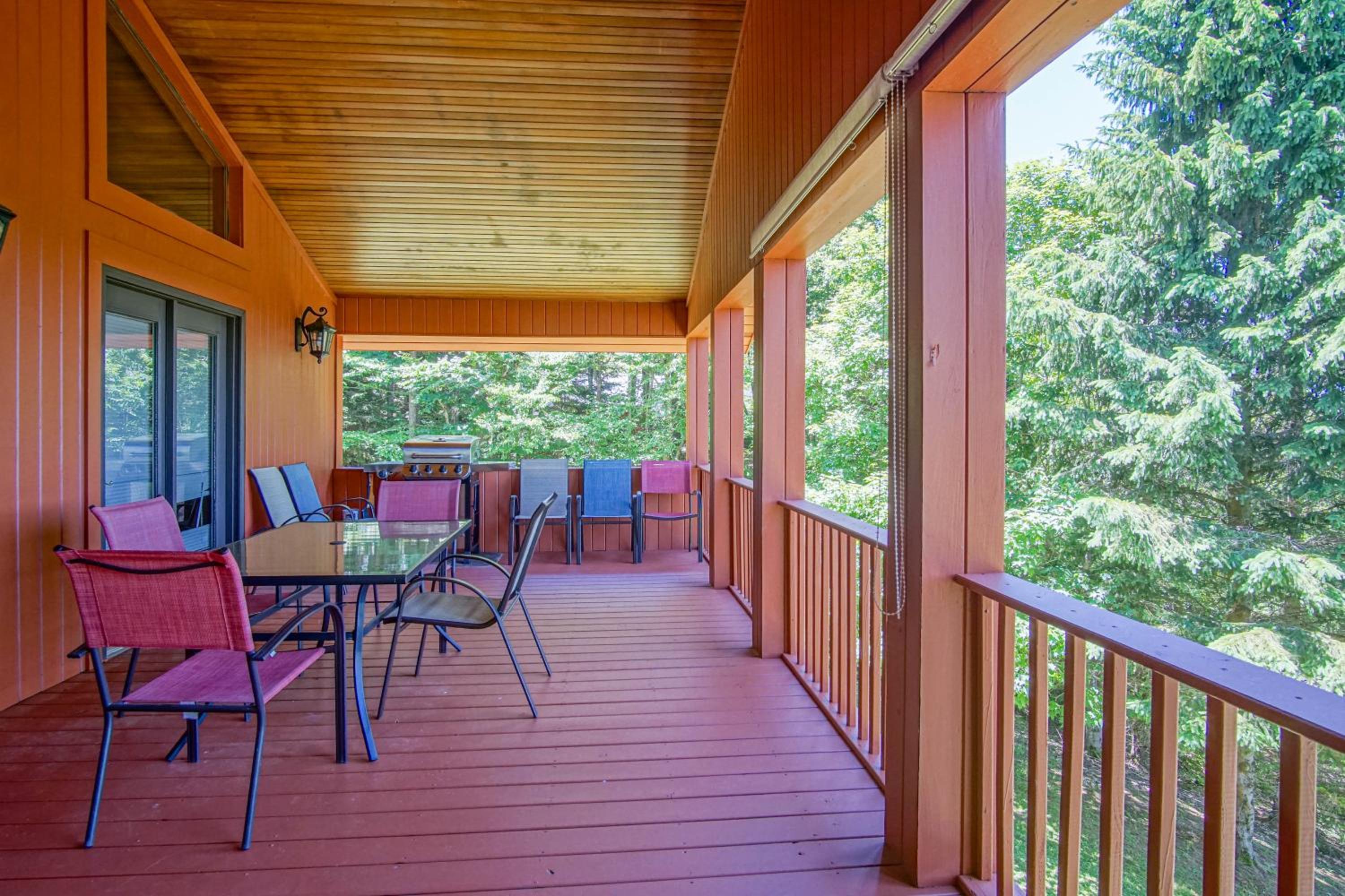 4 Br: North Westridge 112-1091