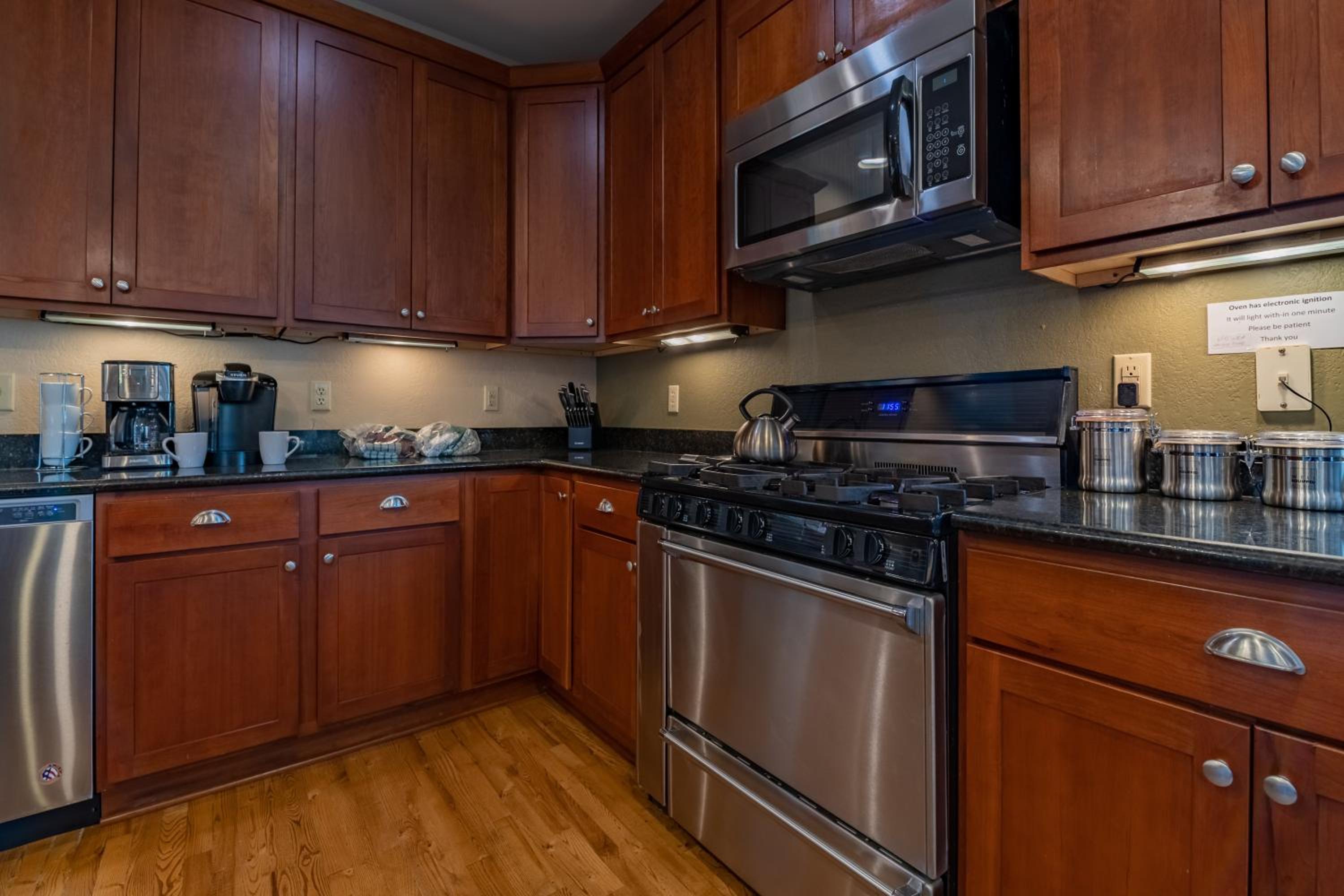 Top Property In Snowshoe 8 Br Nwr Rd 11 Luxury Home