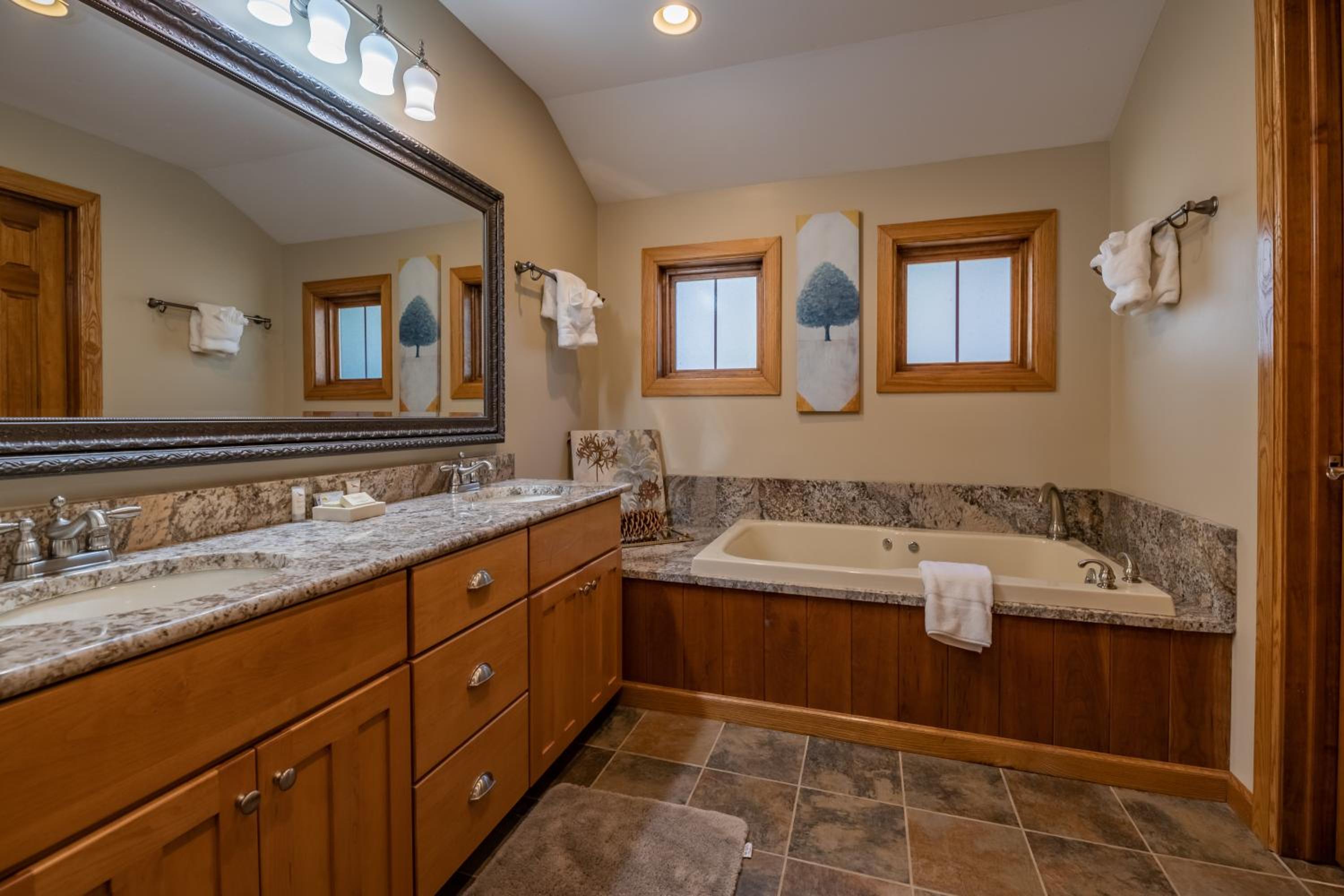 Top Property In Snowshoe 8 Br Nwr Rd 11 Luxury Home