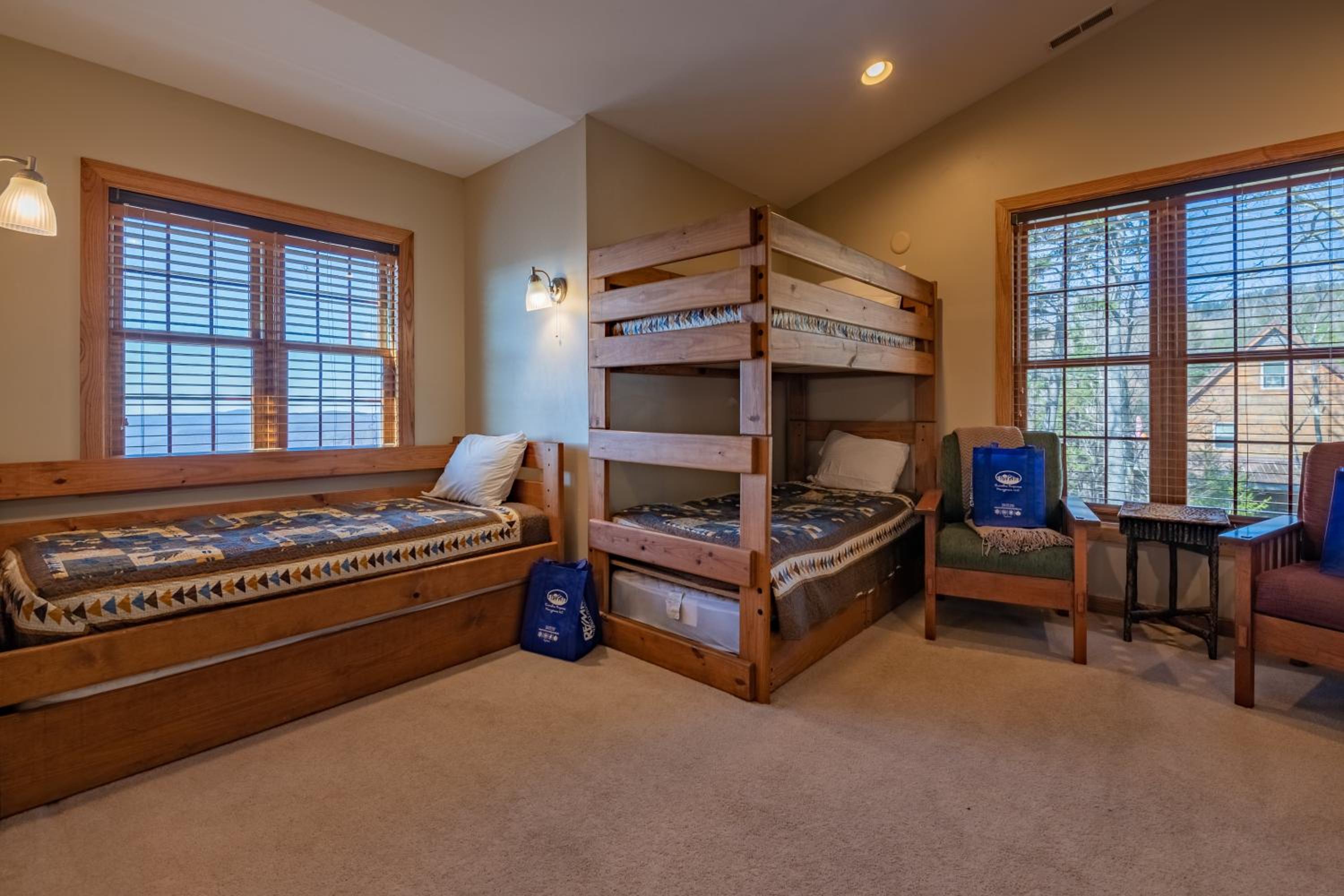 Top Property In Snowshoe 8 Br Nwr Rd 11 Luxury Home