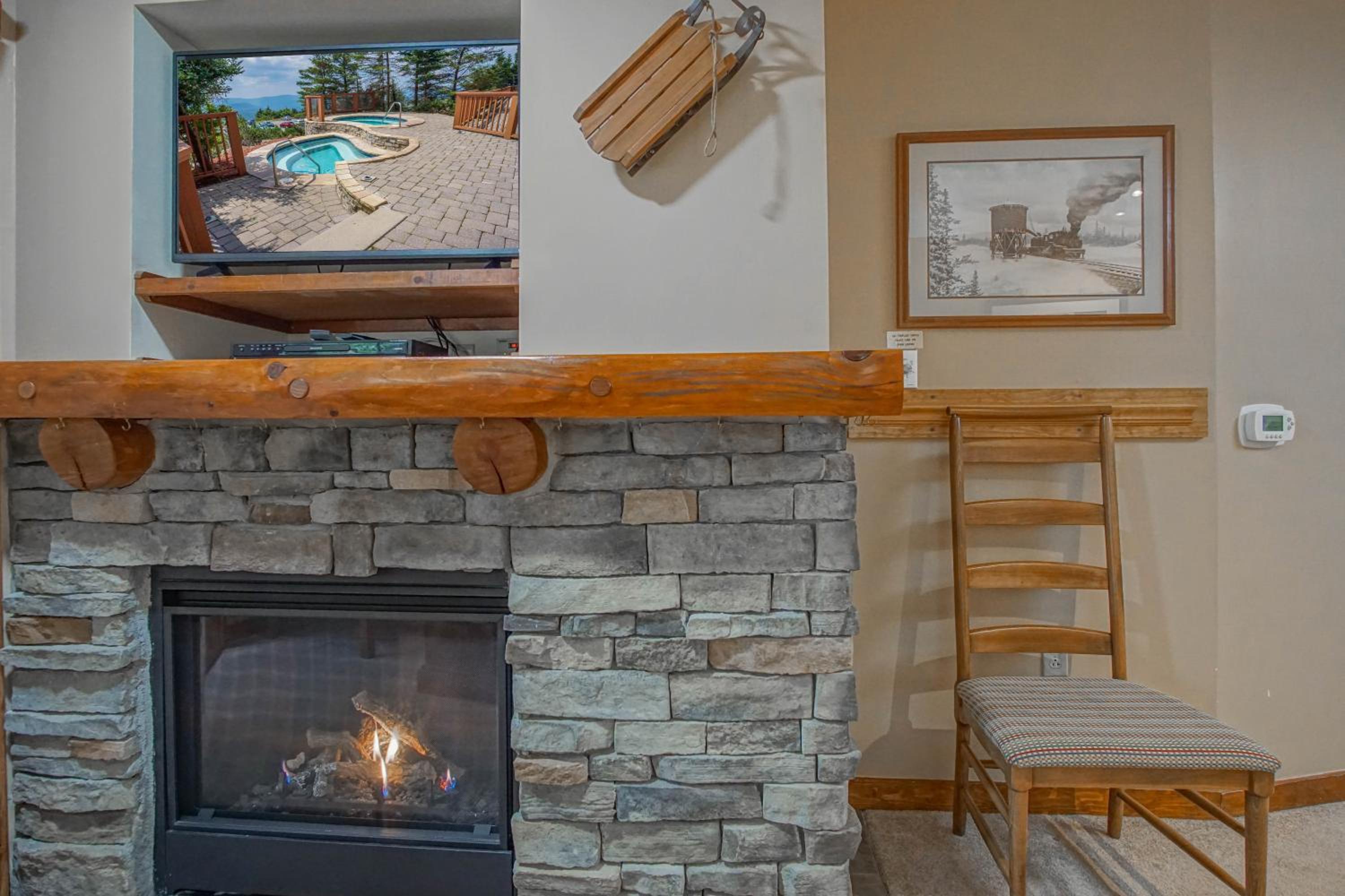 Rimfire 160: Walking Distance to shops, restaurants, Starbucks 1 BR Sleeps 4