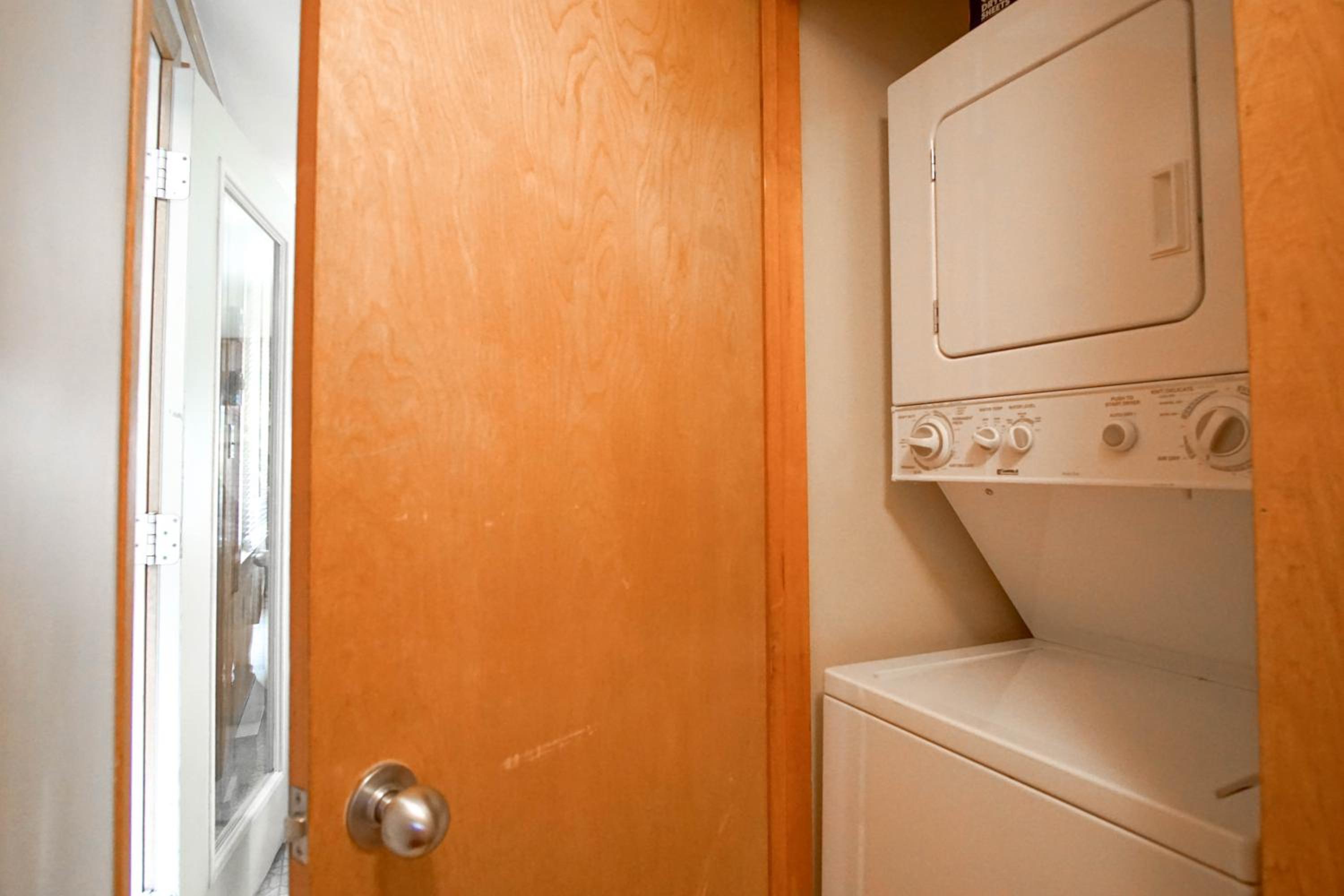 Powderidge 60: Slope Side, Fireplace, Spacious Deck