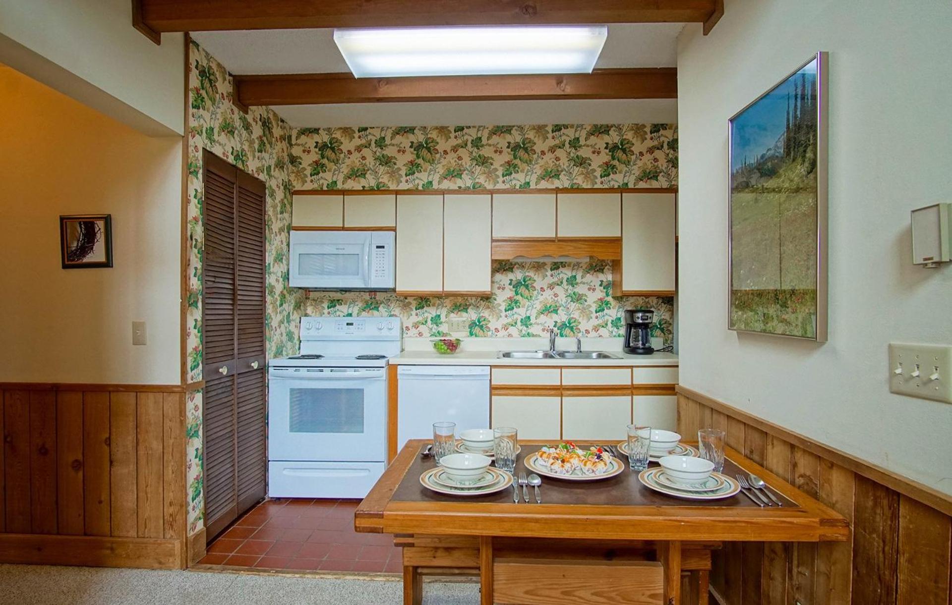 Whistlepunk 40 Bavaria`s Finest-1 bedroom with loft, Slope Side