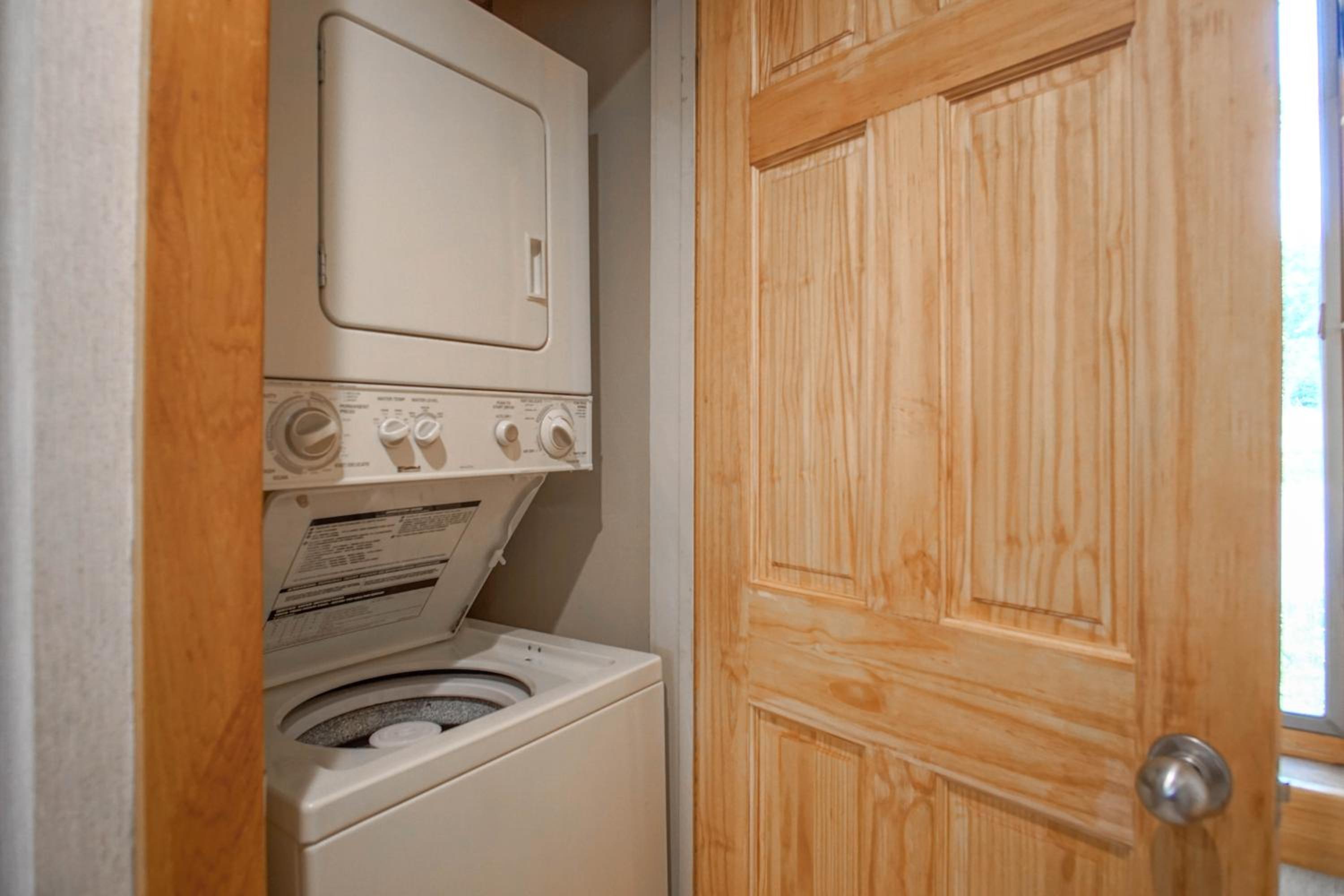 Powderidge 40: Slope Side, Sleeps 9 Full Kitchen