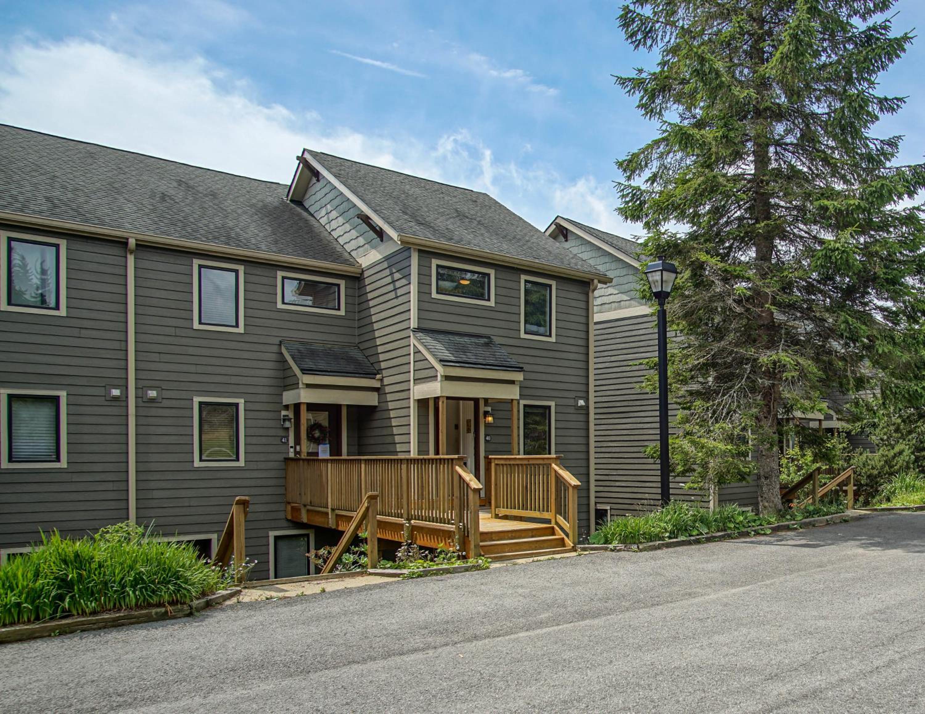 Powderidge 40: Slope Side, Sleeps 9 Full Kitchen