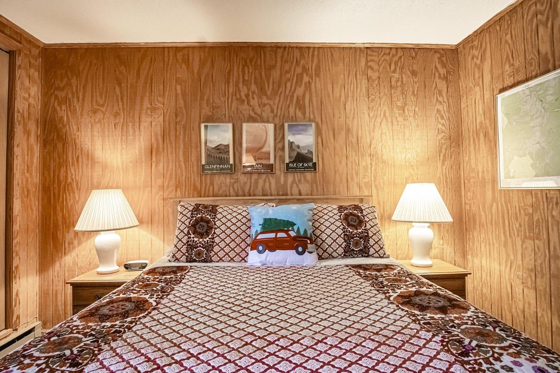 Leatherbark - 301B, 2 Bedroom Allegheny Sunrise Spacious Condo Foosball