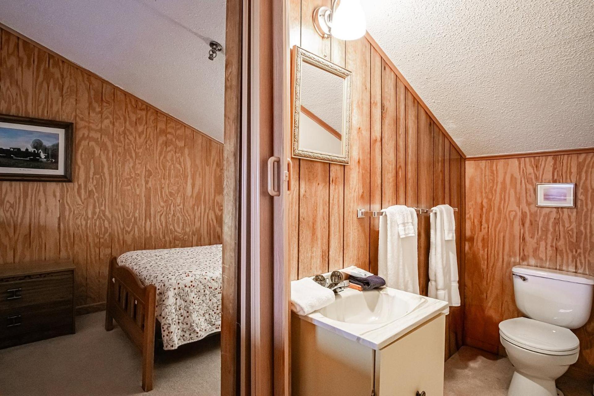 Leatherbark - 301B, 2 Bedroom Allegheny Sunrise Spacious Condo Foosball