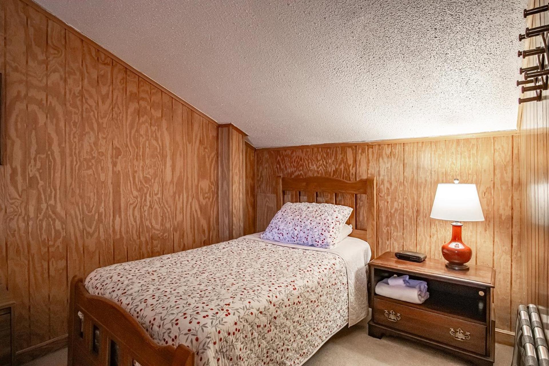 Leatherbark - 301B, 2 Bedroom Allegheny Sunrise Spacious Condo Foosball