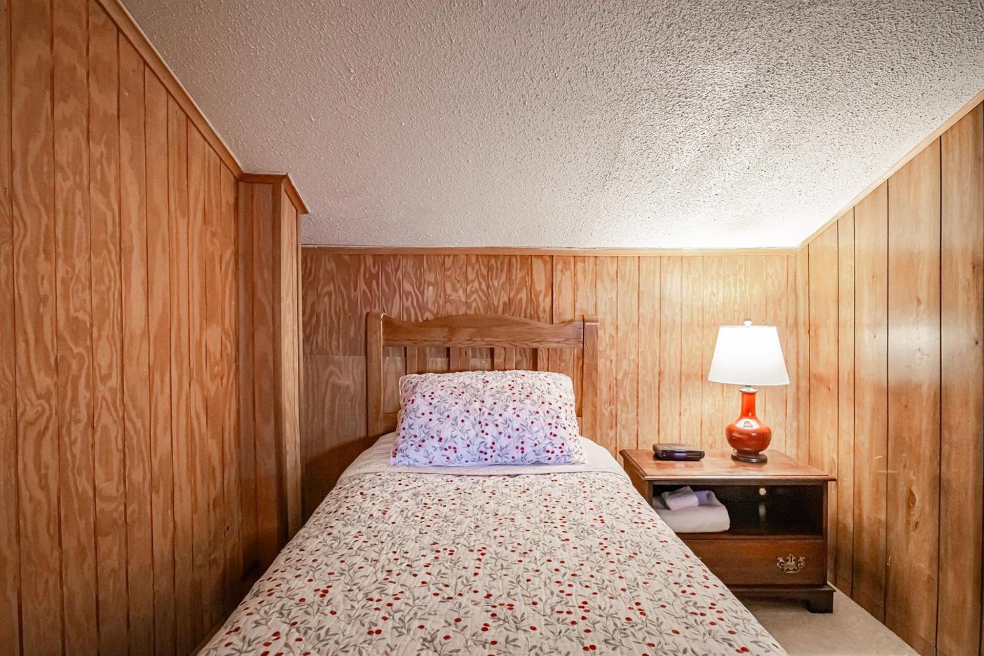 Leatherbark - 301B, 2 Bedroom Allegheny Sunrise Spacious Condo Foosball