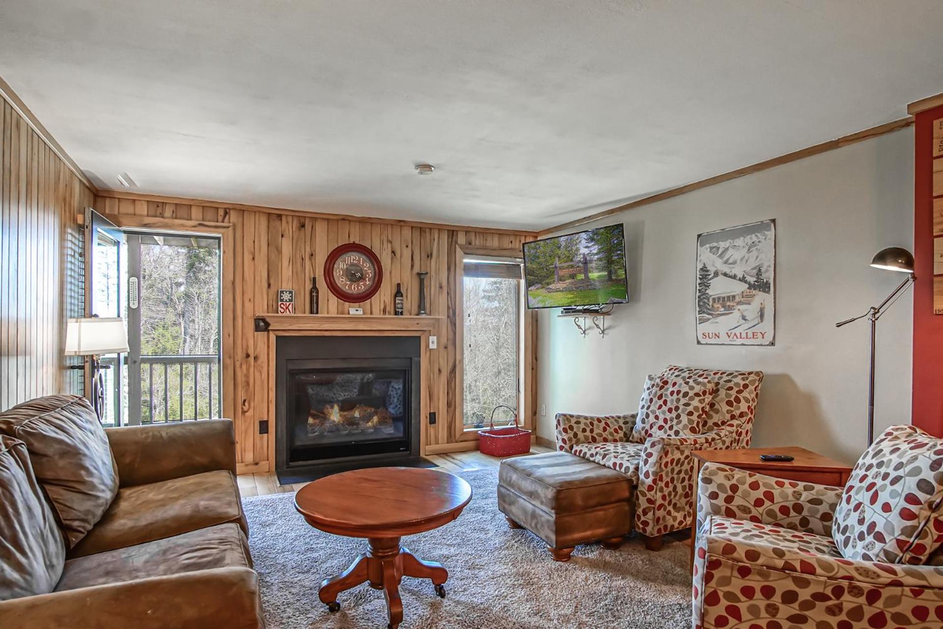 Powderidge 2 -Slope Side, Spacious Deck