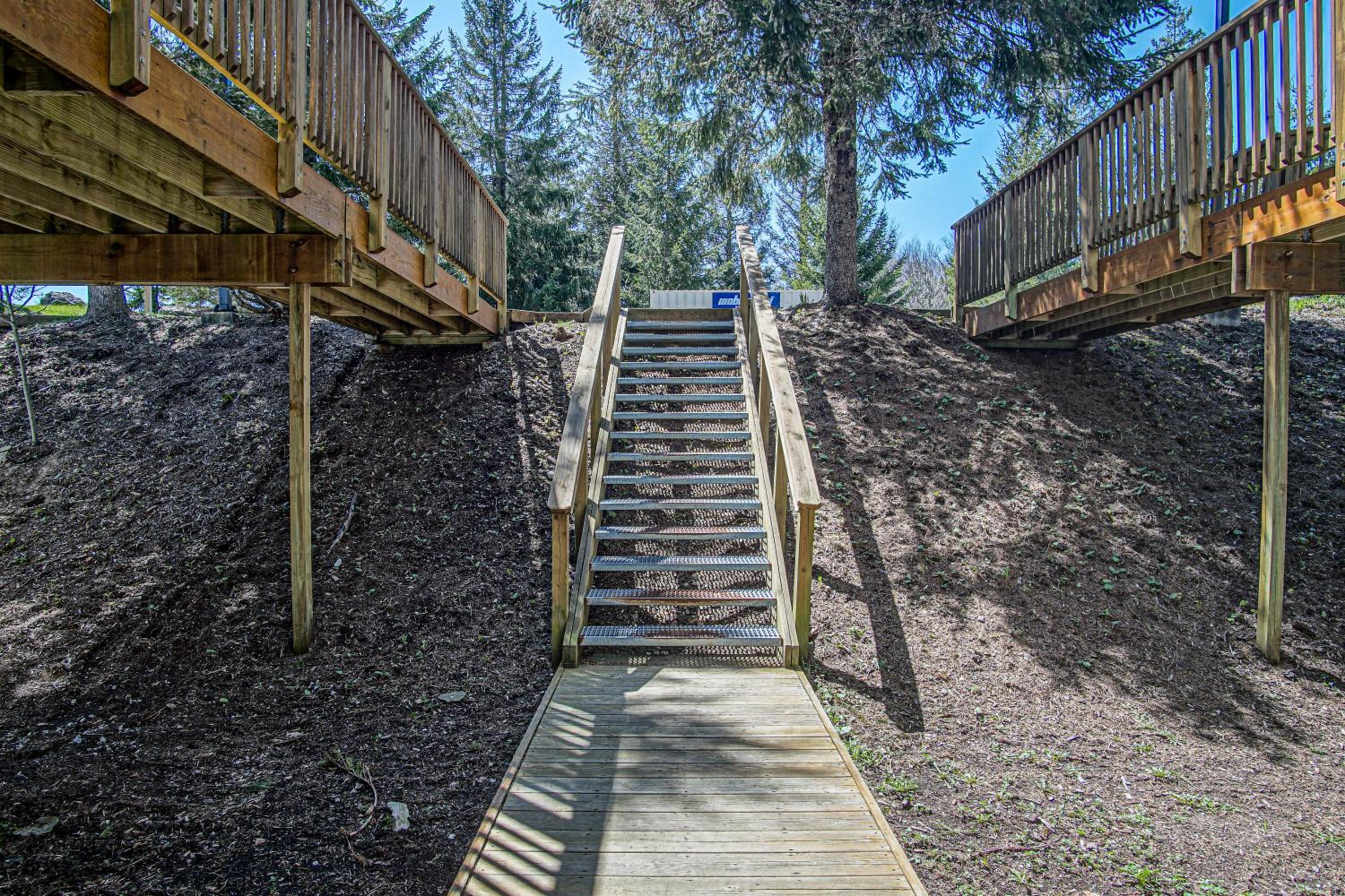Powderidge 2 -Slope Side, Spacious Deck