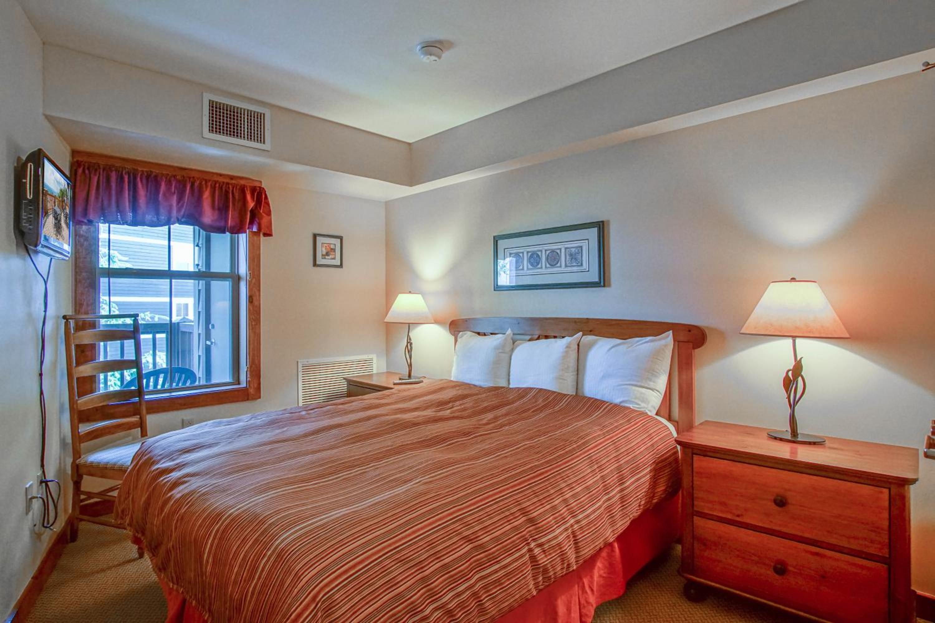 Rimfire 460 - Good & Plenty - Slope Side, Steps from Village 1 BR Condo