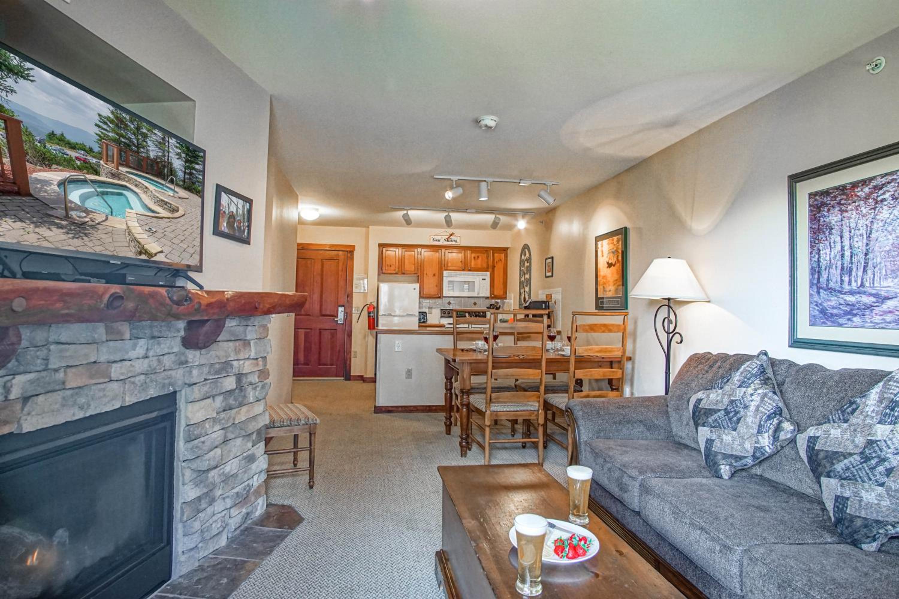 Rimfire 460 - Good & Plenty - Slope Side, Steps from Village 1 BR Condo